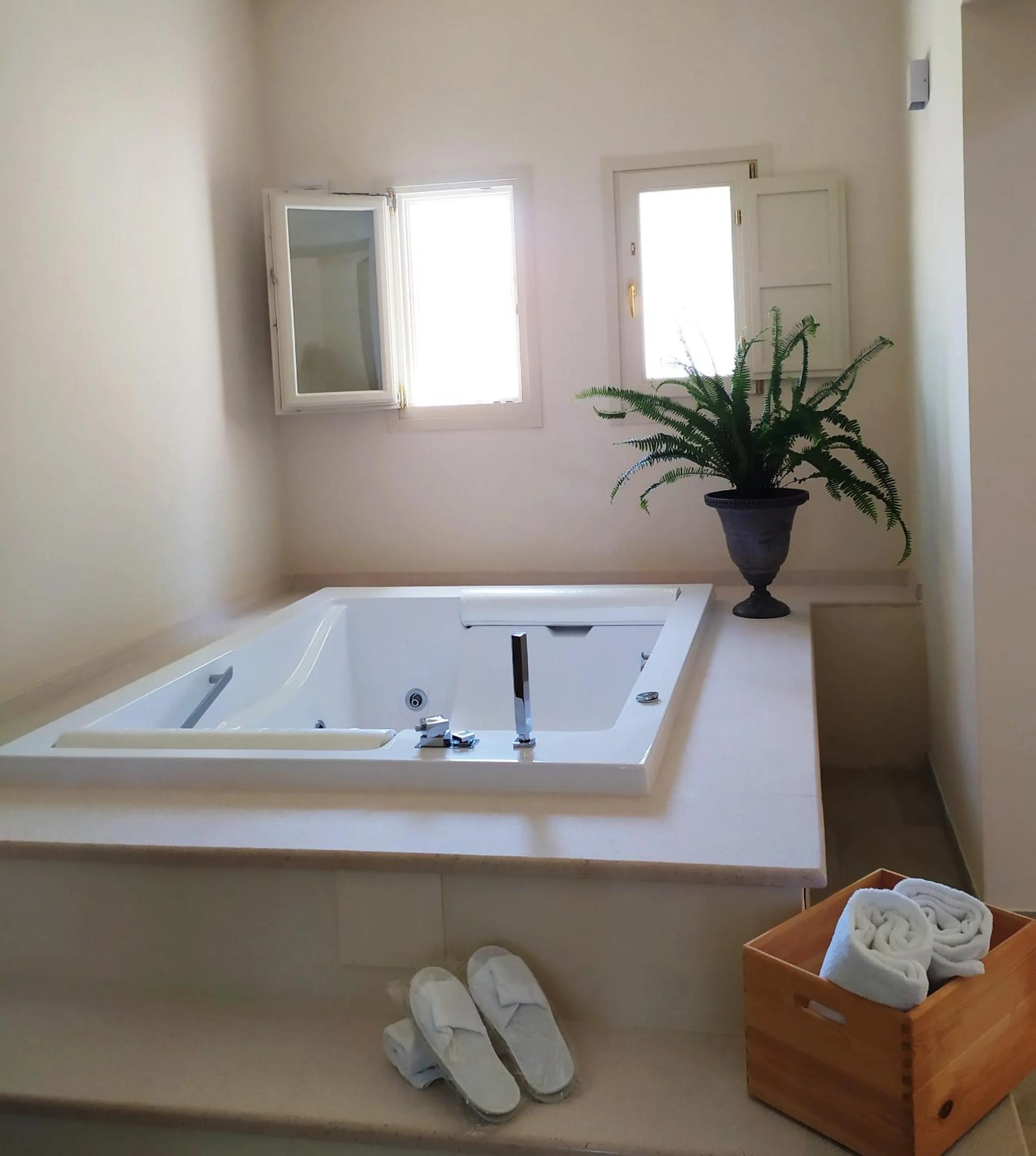 Hot Tub in Masseria Baroni Nuovi