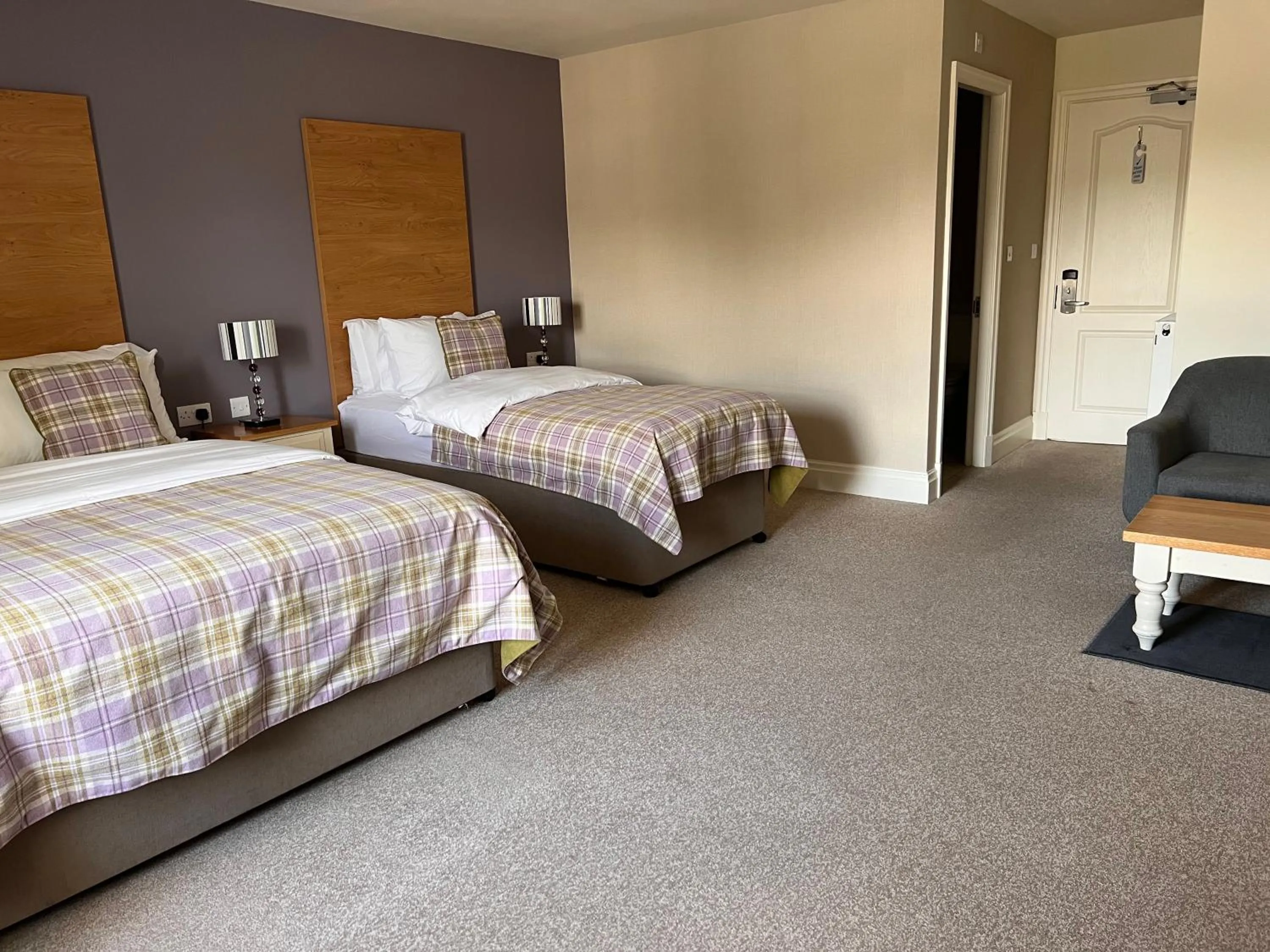 Bedroom, Bed in The Craven Heifer Inn