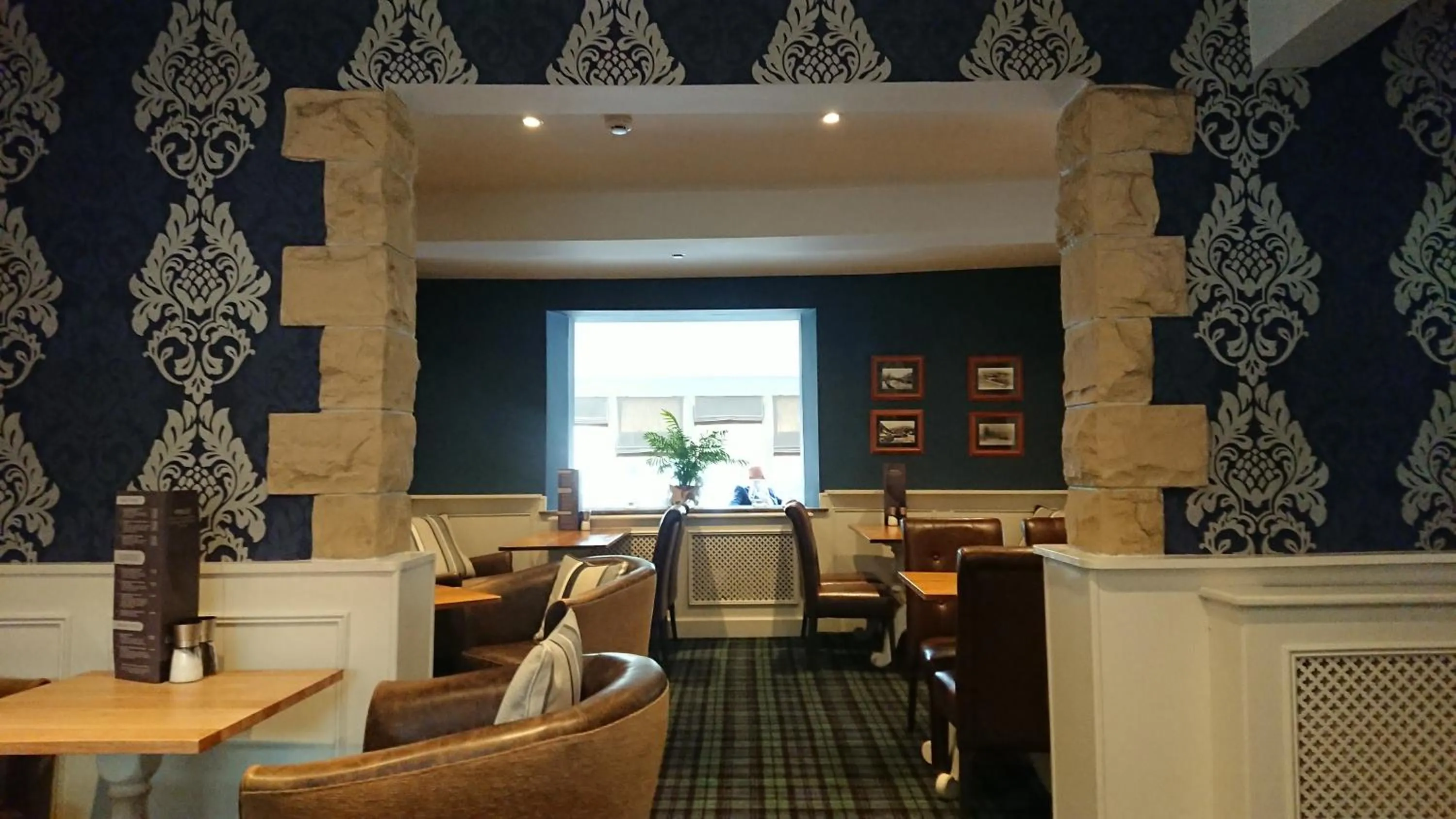 Restaurant/places to eat in The Craven Heifer Inn