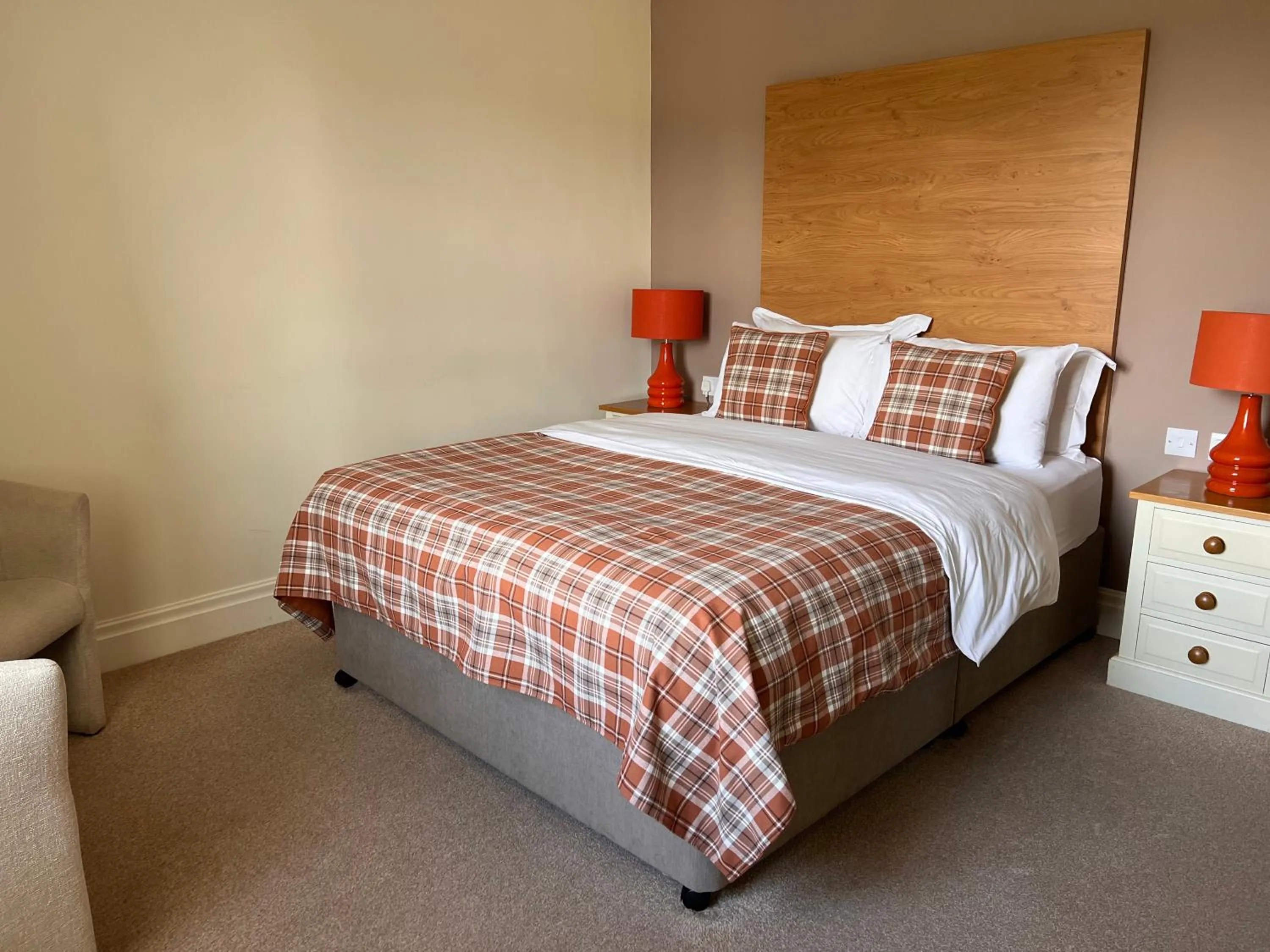 Bedroom, Bed in The Craven Heifer Inn