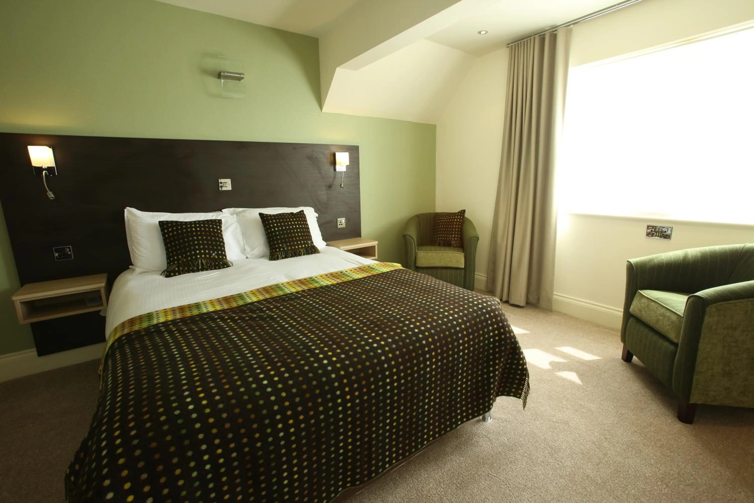 Bedroom, Bed in The Craven Heifer Inn