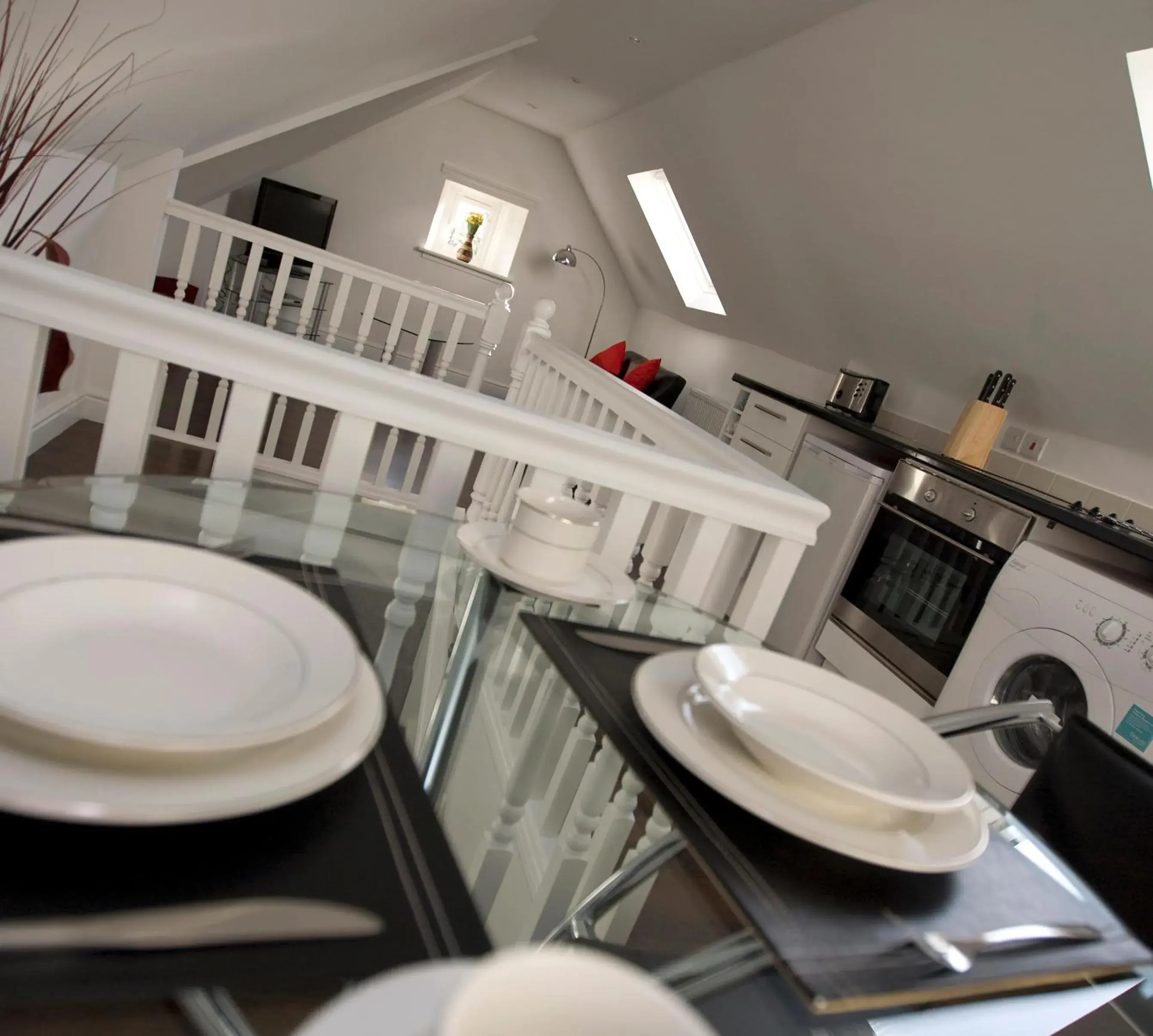 Kitchen or kitchenette, Bathroom in Aberdeen Serviced Apartments - The Lodge