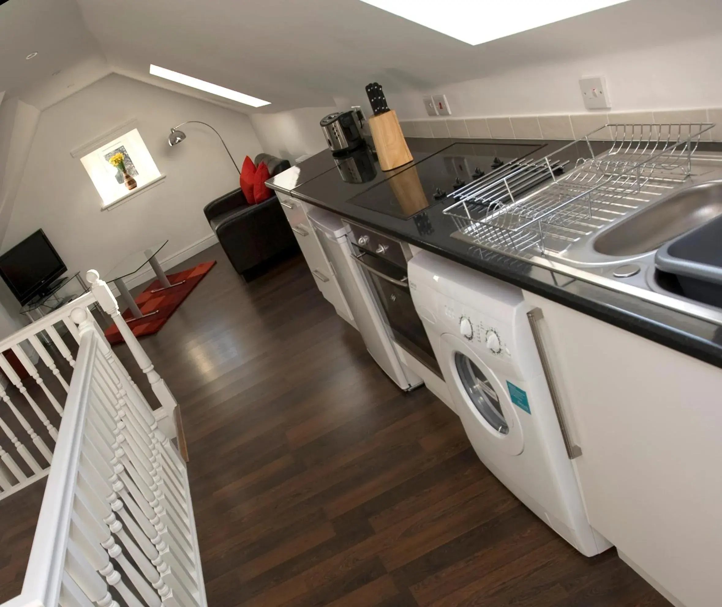Kitchen or kitchenette, Kitchen/Kitchenette in Aberdeen Serviced Apartments - The Lodge