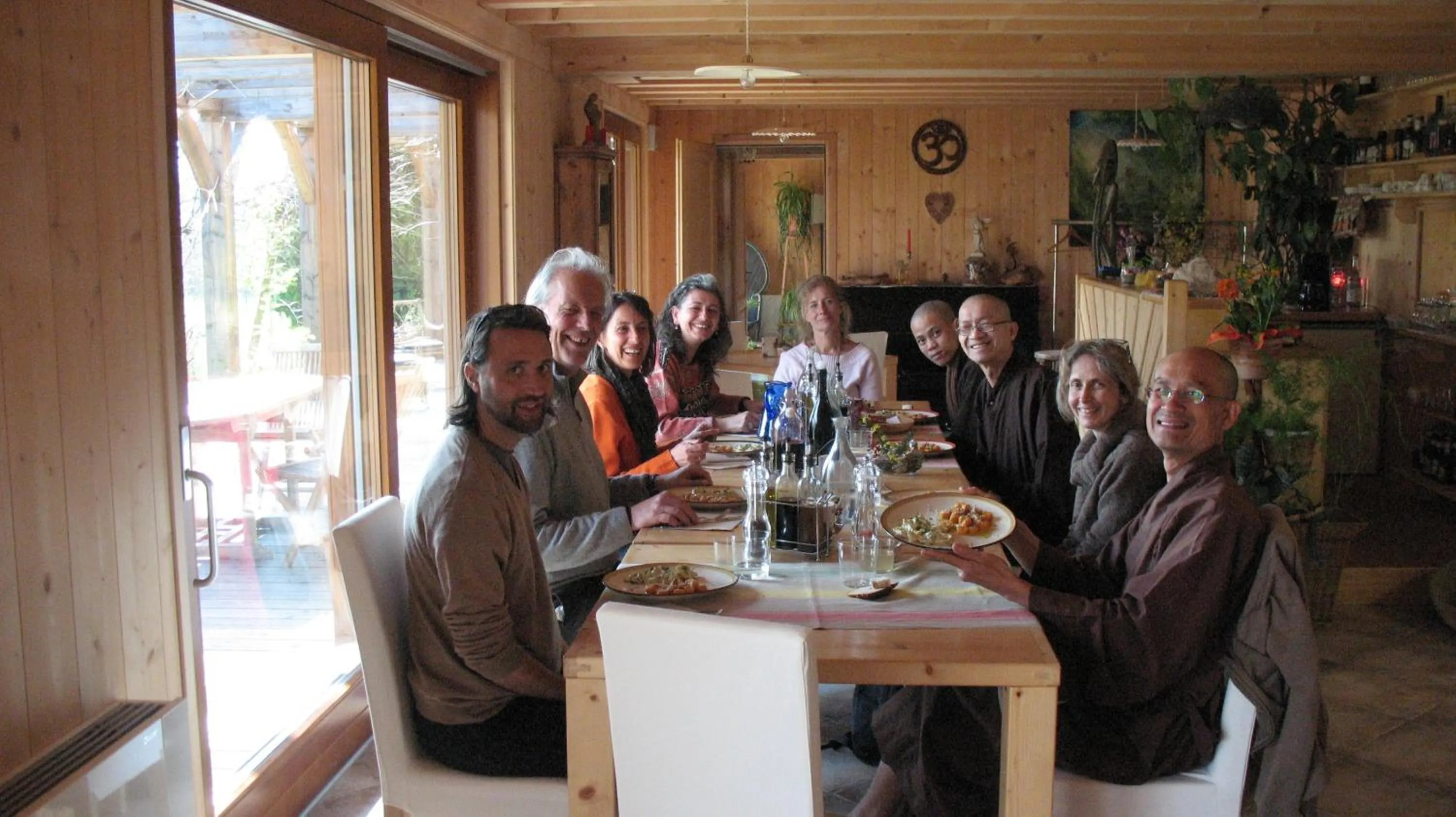 group of guests in BioAgriturismo Vegan Campo di Cielo