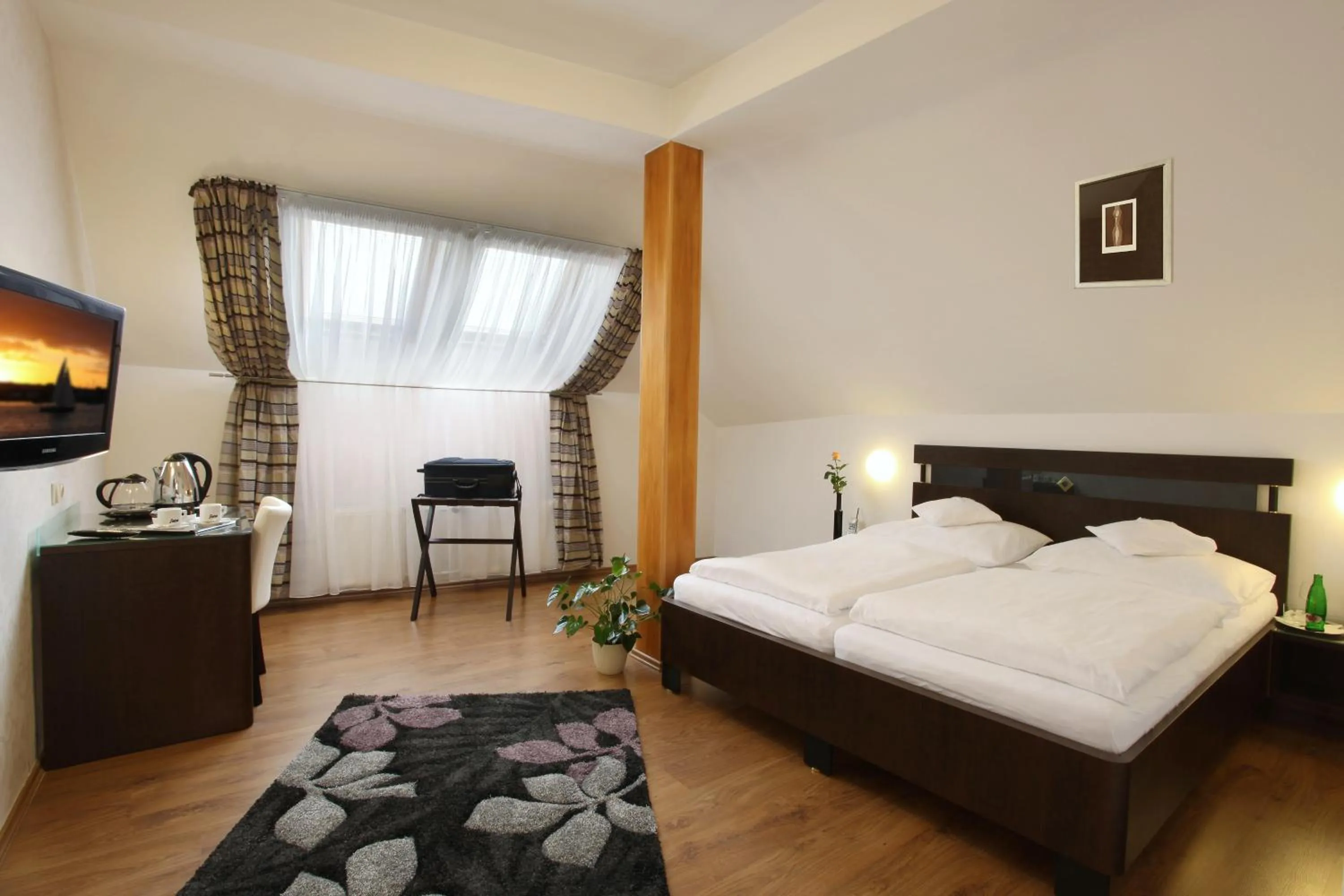 Photo of the whole room, Bed in Hotel Trinity