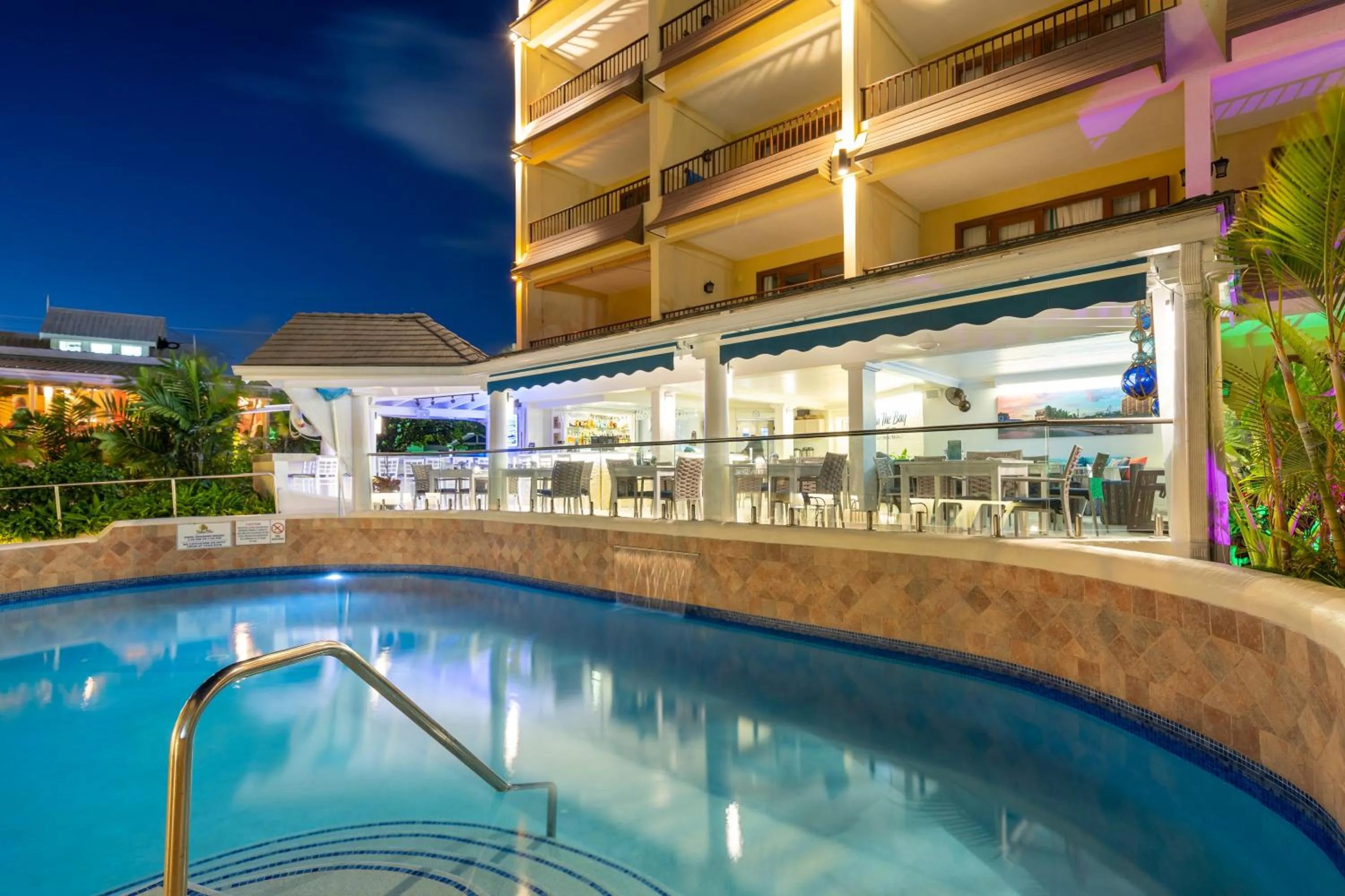 Swimming pool in Yellow Bird Hotel