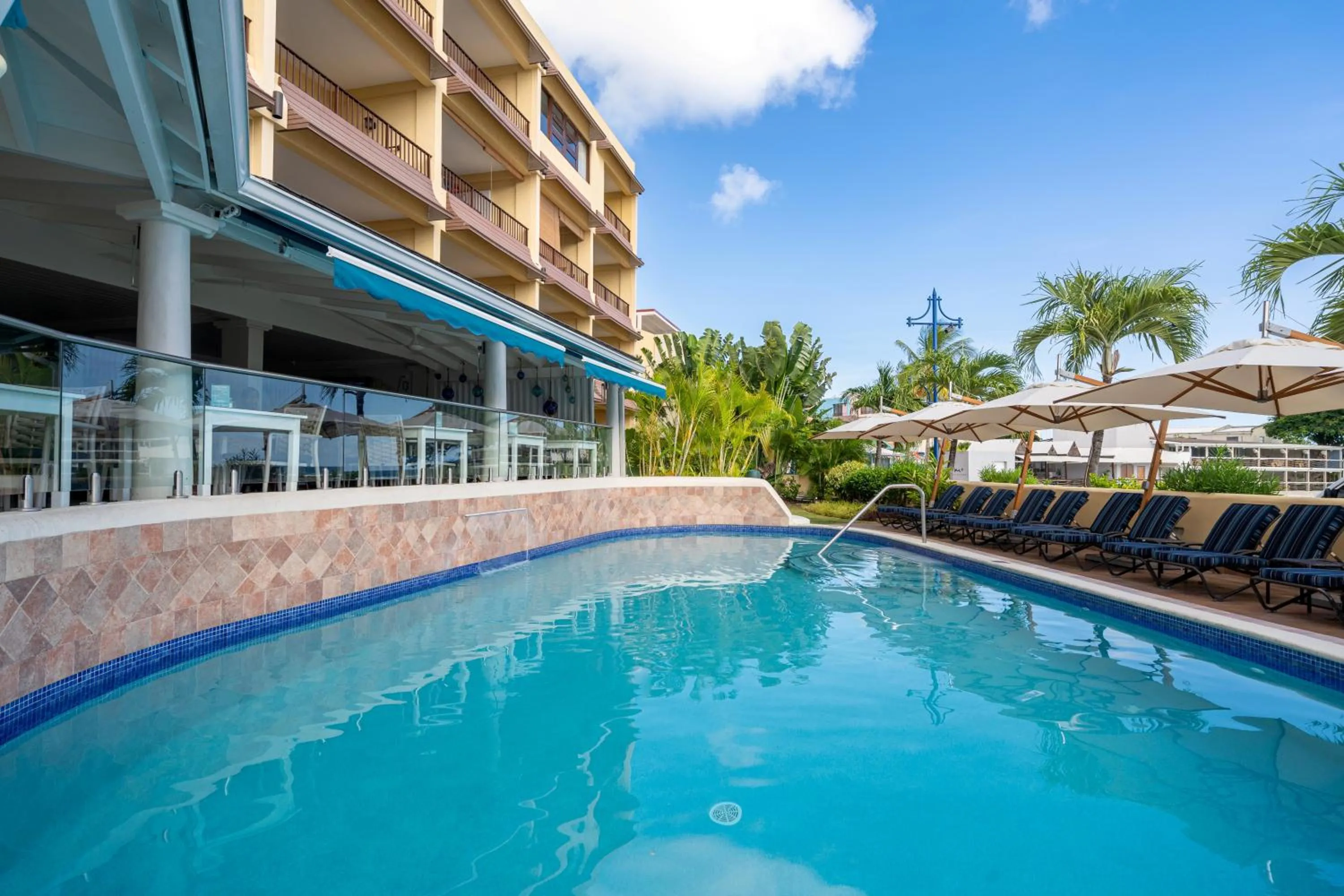 Swimming pool in Yellow Bird Hotel