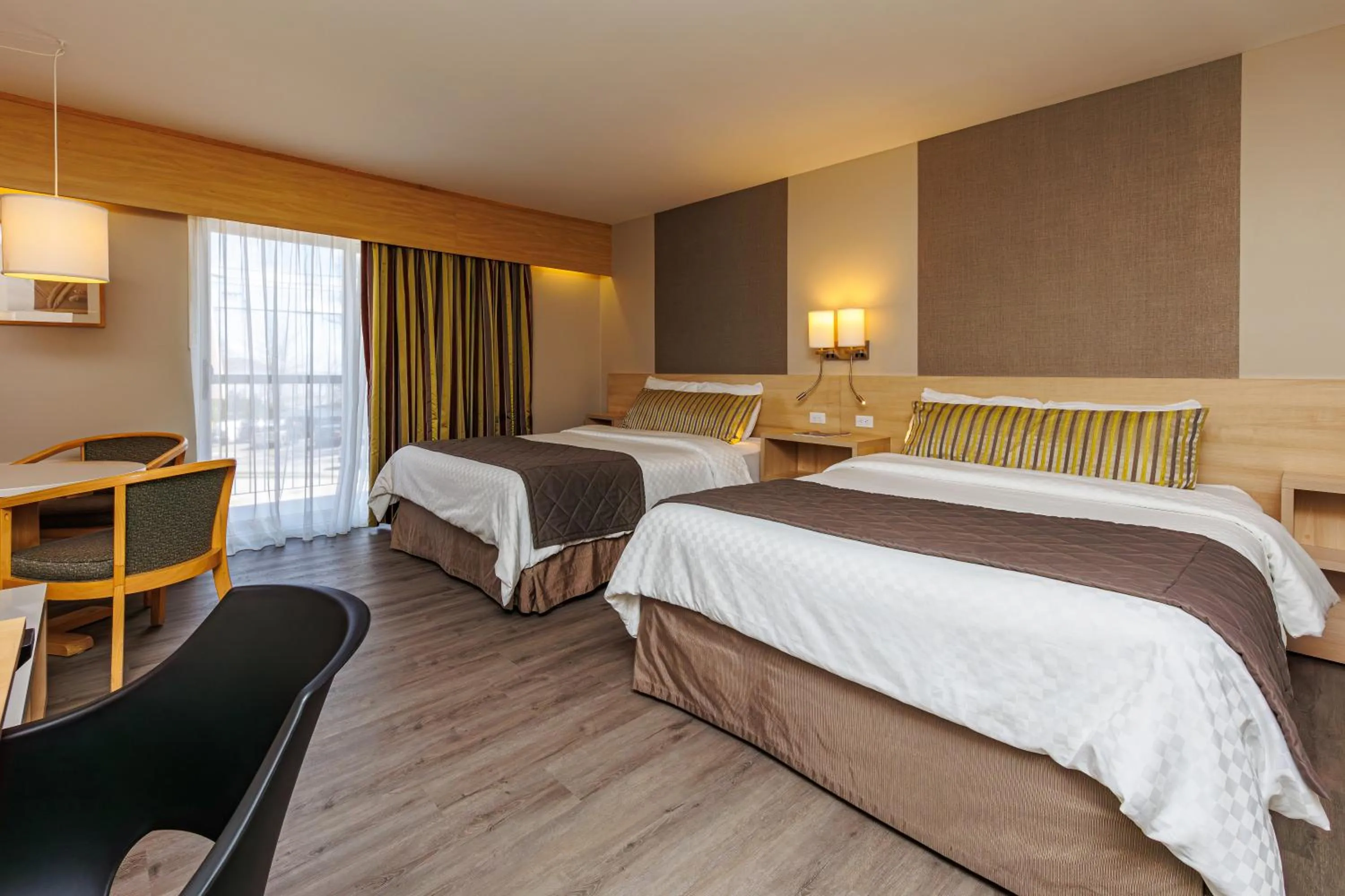 Bed in Hotel-Motel Castel de la Mer