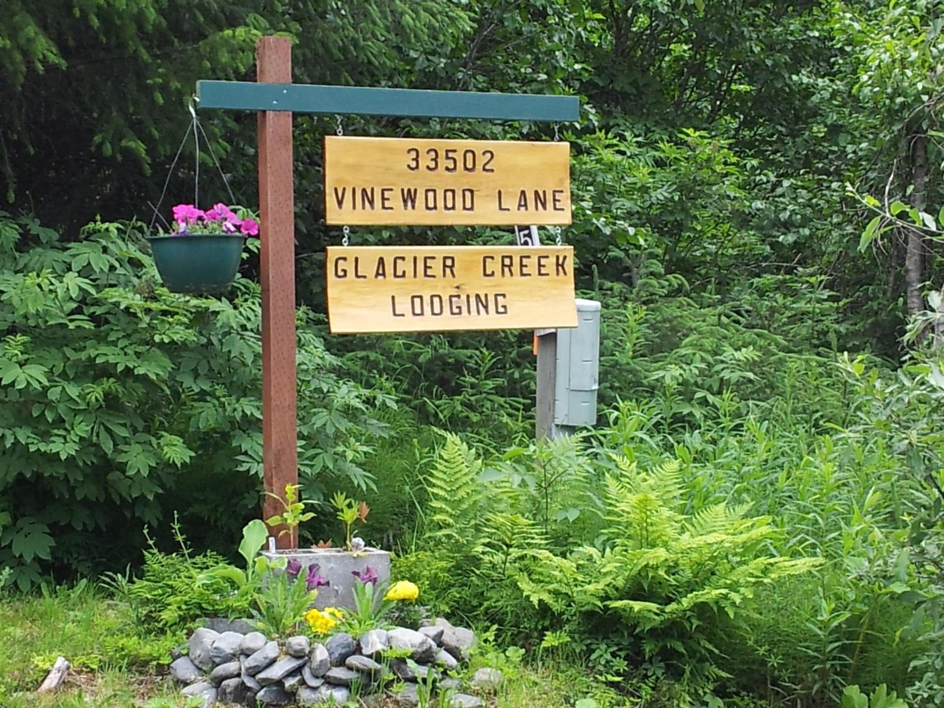 Property building in Glacier Creek Lodging