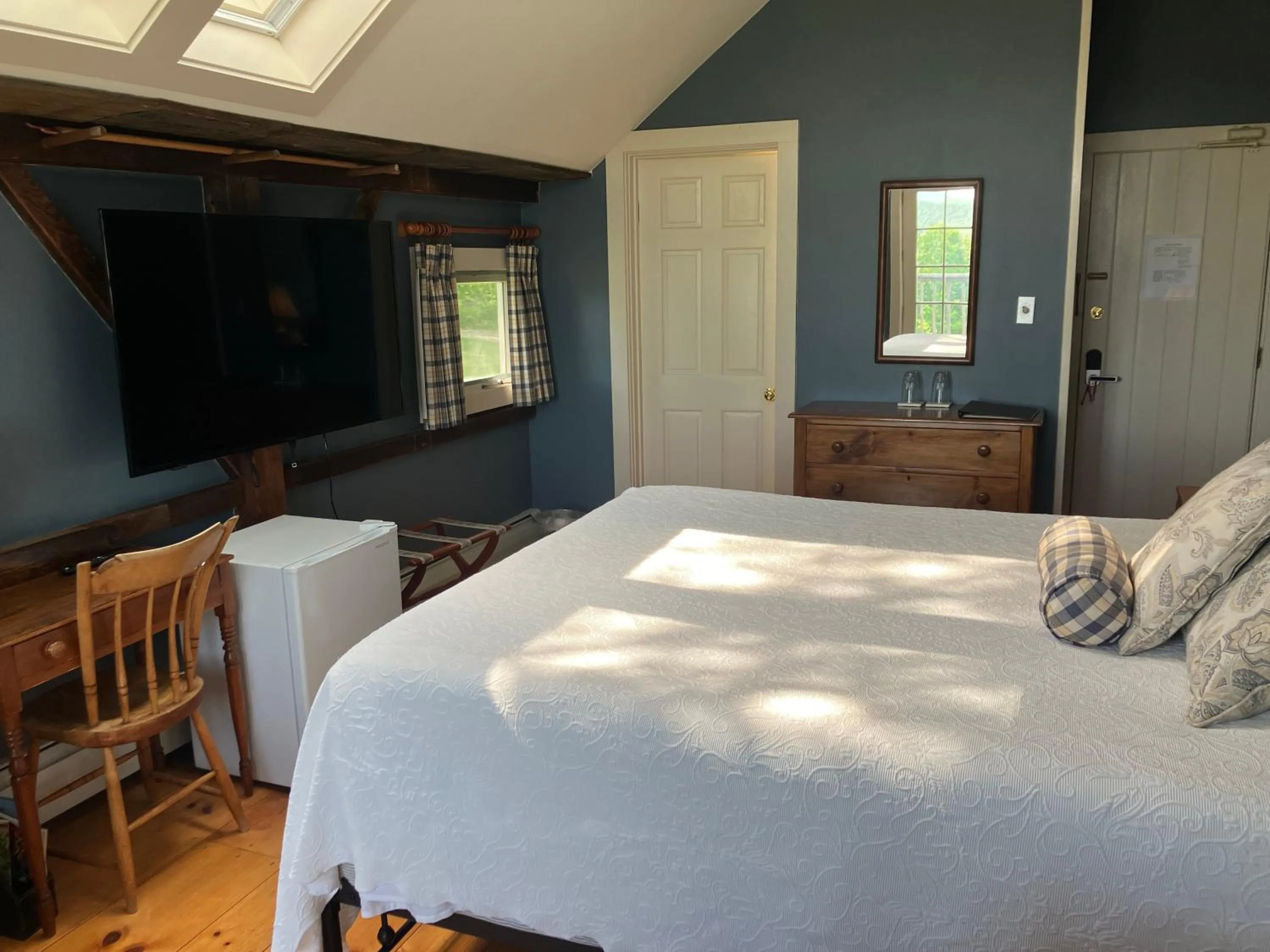 Bed in Windham Hill Inn