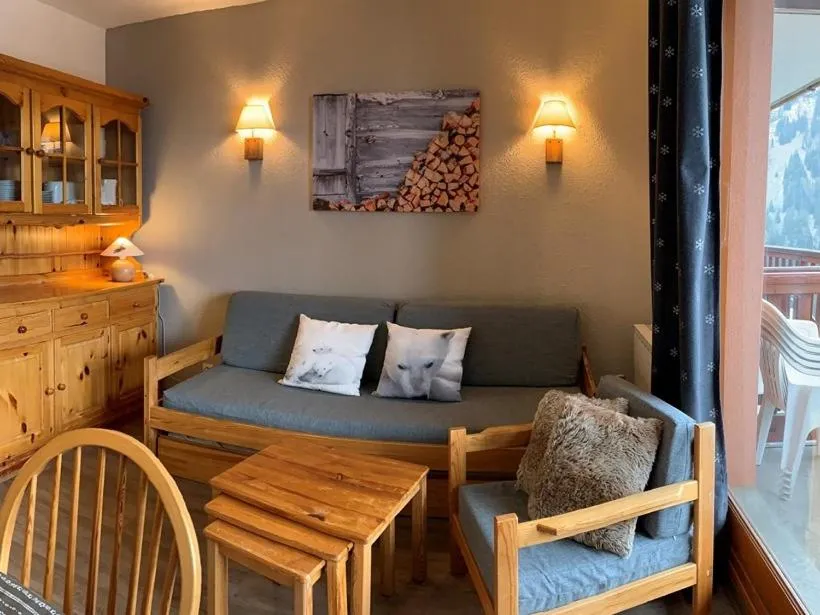 VAUJANYLOCATIONS - Cochette II Apt 12