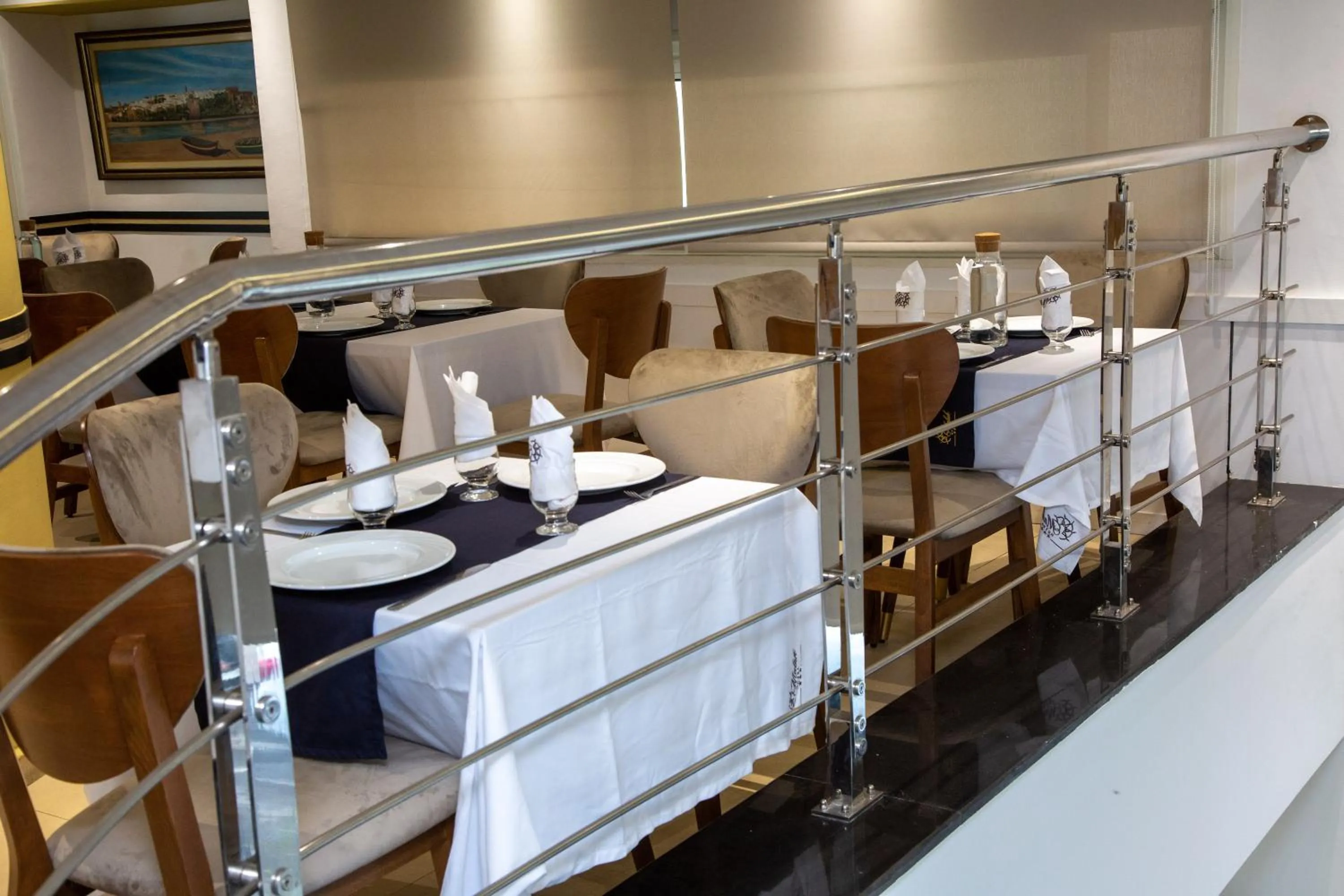 Restaurant/places to eat in Malak Hotel