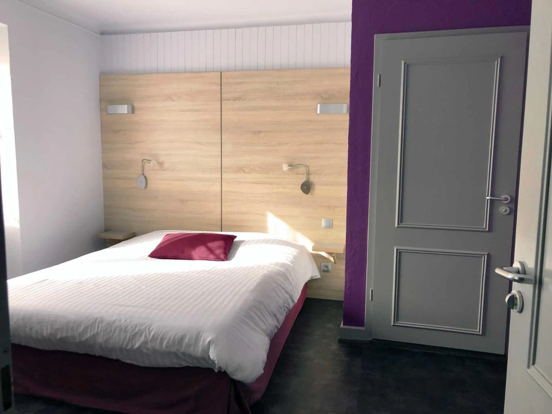 Bedroom in logis hôtel restaurant Le rendez-vous des Copains