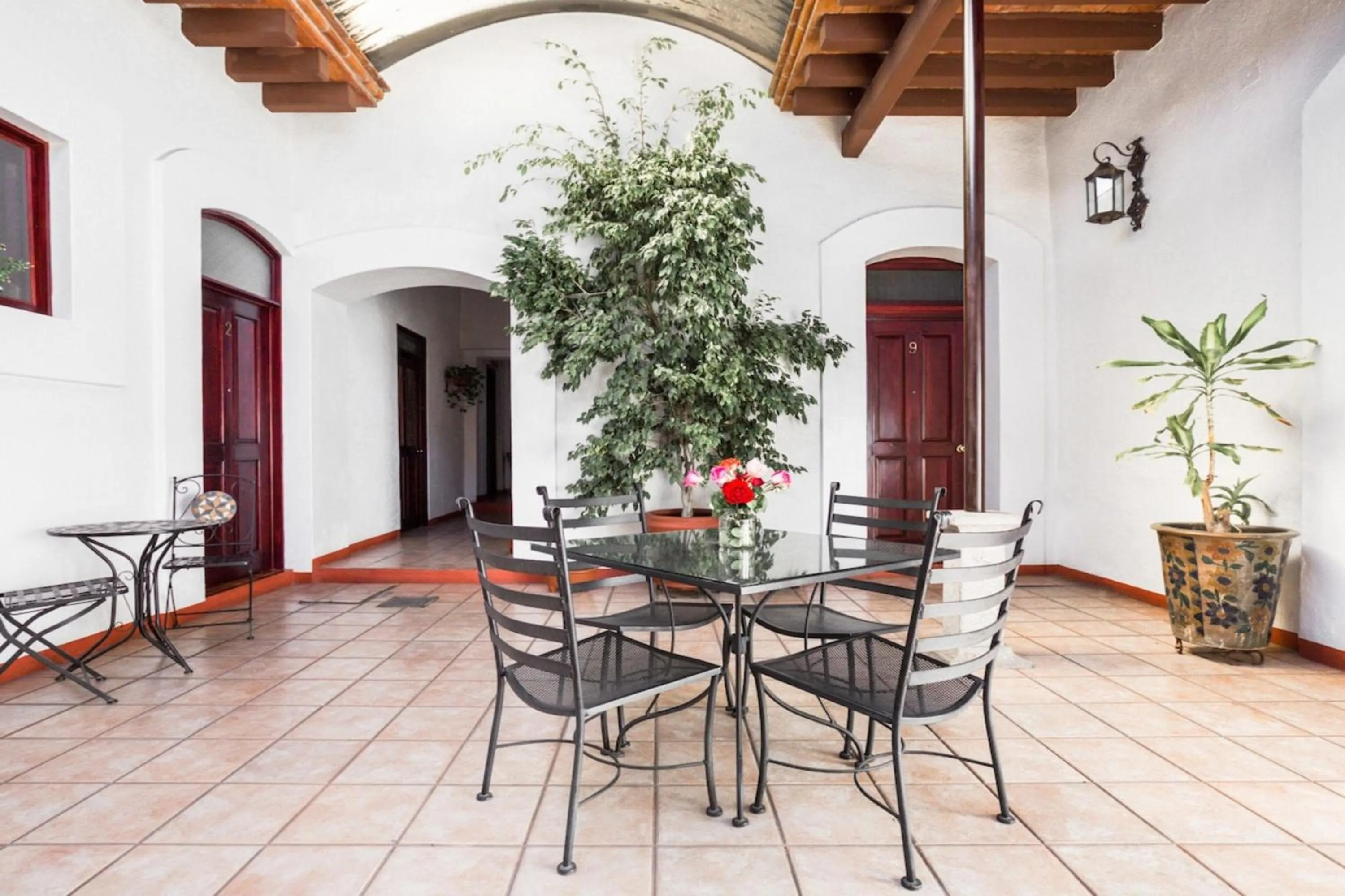 Restaurant/places to eat in Capital O El Nito Posada