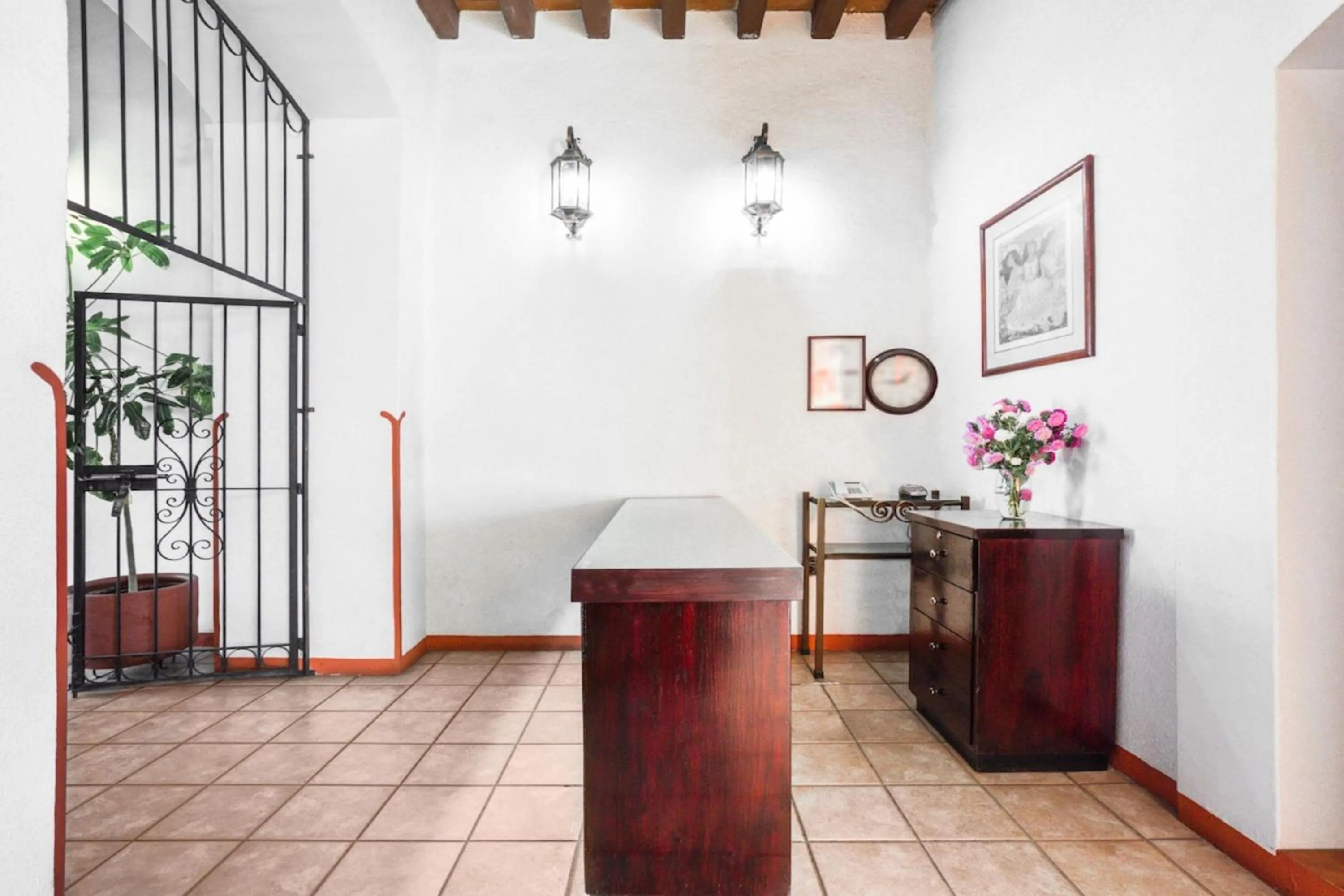 Lobby or reception in Capital O El Nito Posada