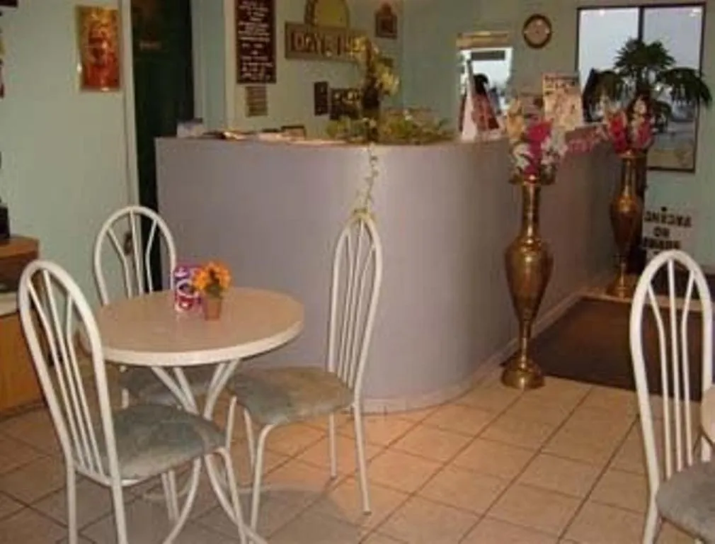 Lobby or reception in Express Inn Thomson