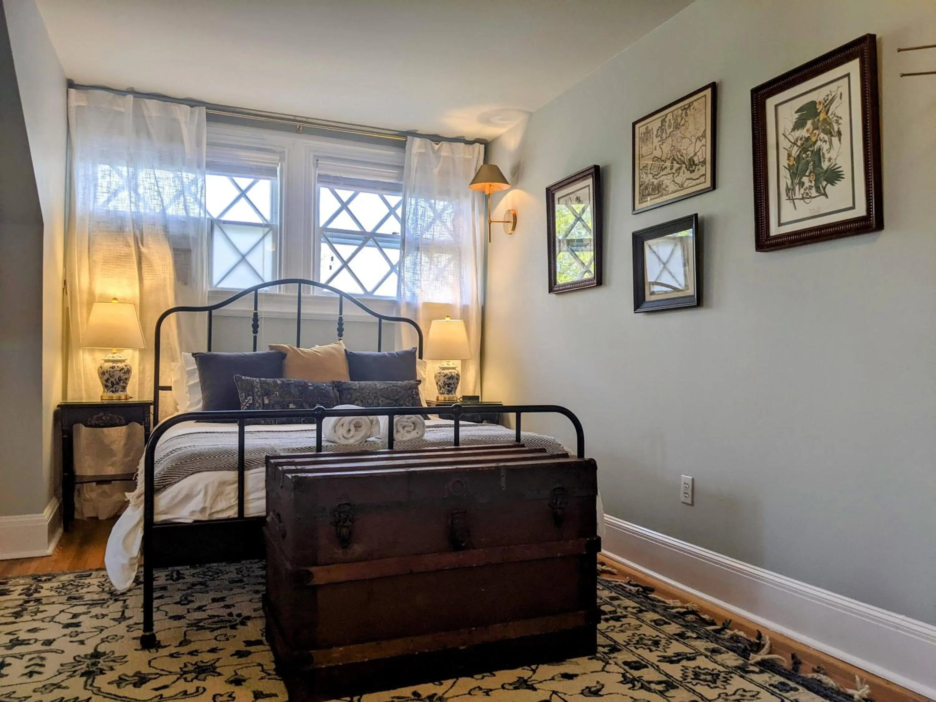 Bed in Stanton House Inn