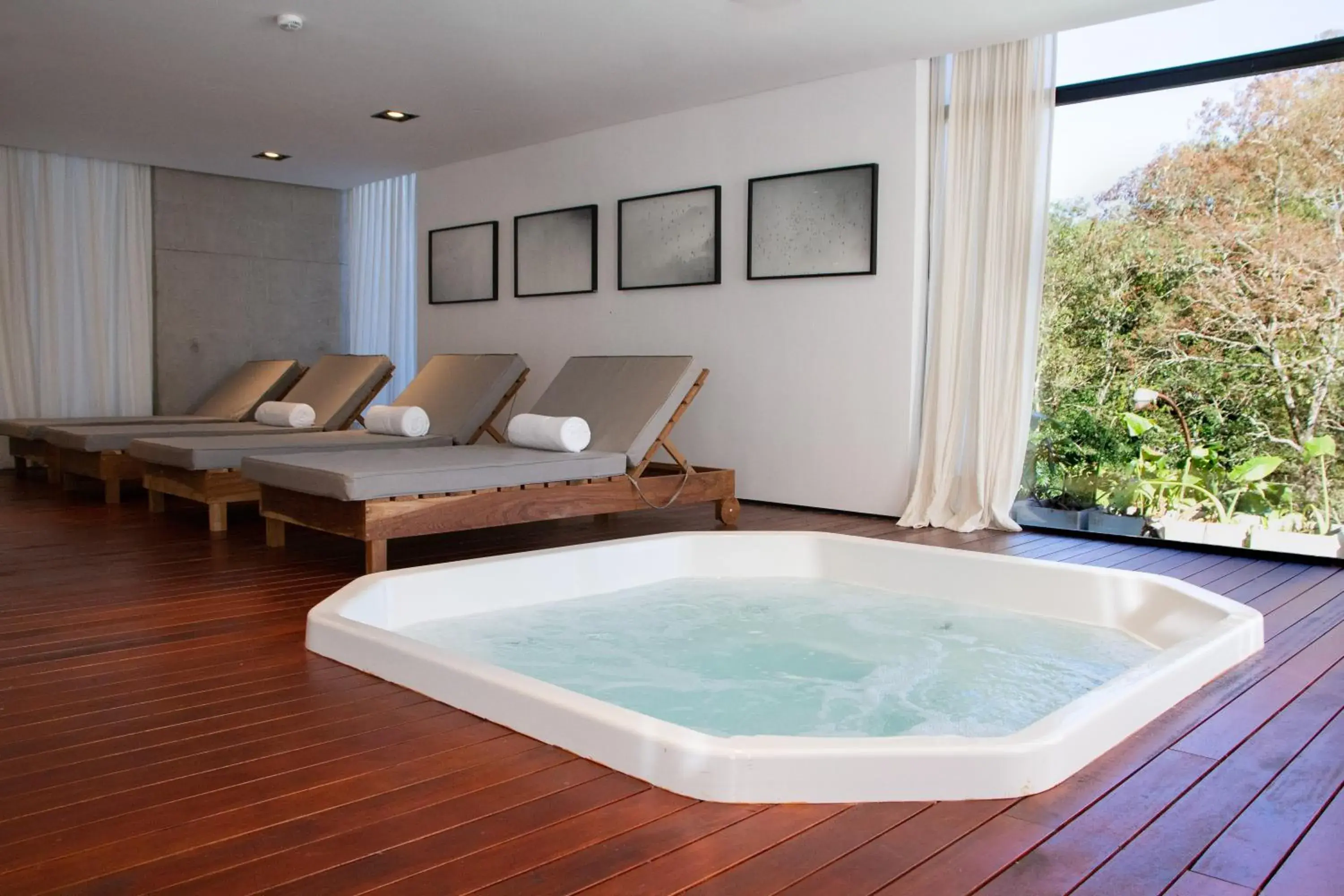 Spa and wellness centre/facilities in O2 Hotel Iguazu Spa and wellness centre/facilities in O2 Hotel Iguazu