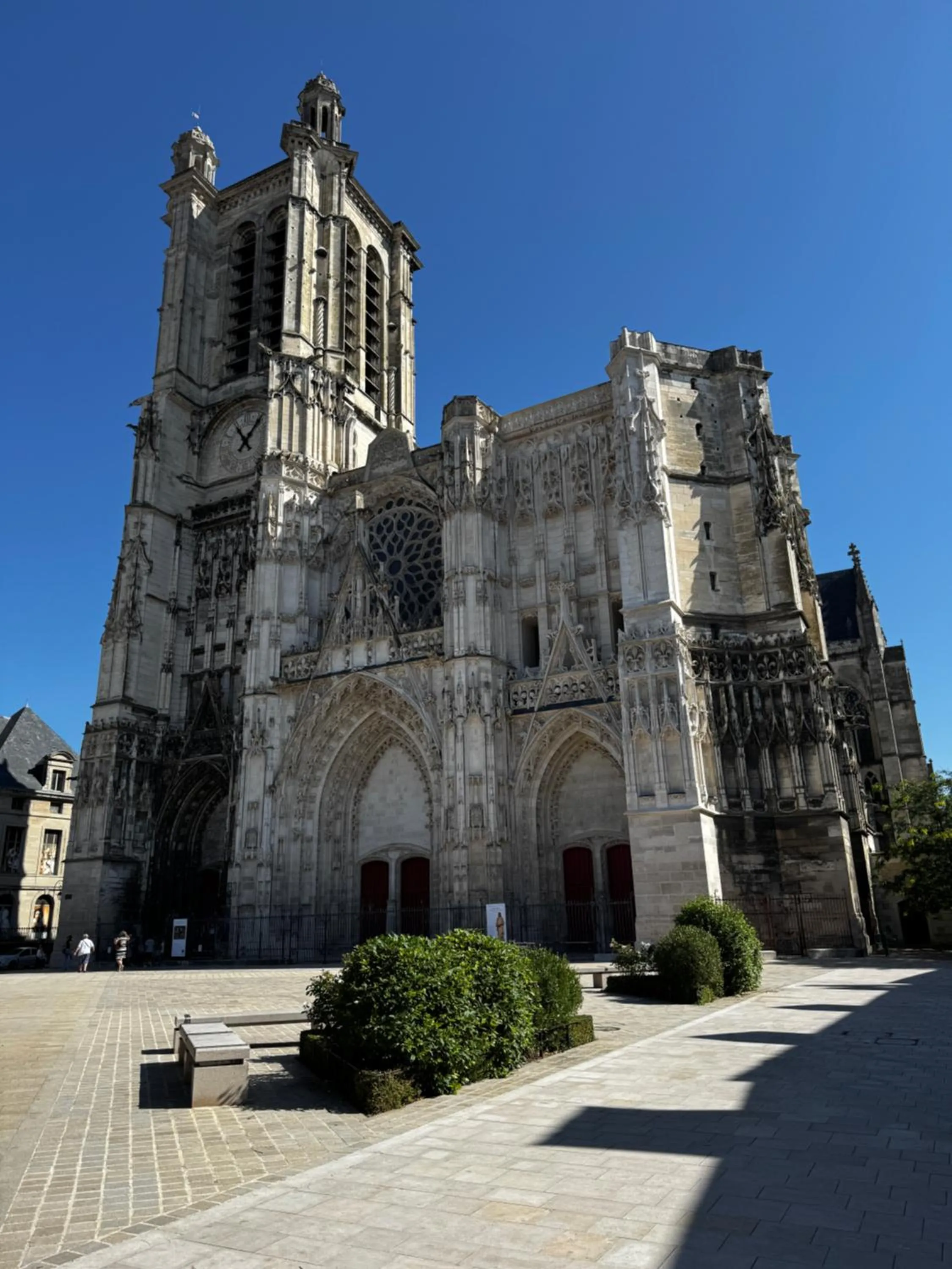 Off site in Le Charmant Zola Hyper Centre classé