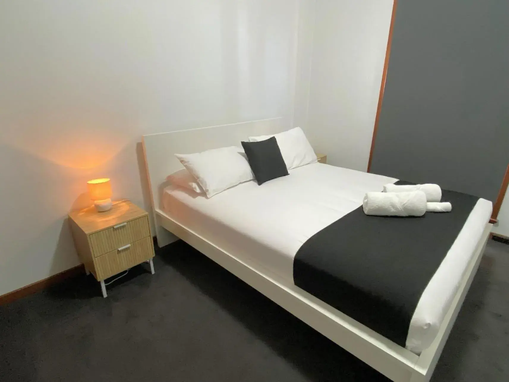 Two-Bedroom Apartment in Bushman's Motor Inn Two-Bedroom Apartment in Bushman's Motor Inn