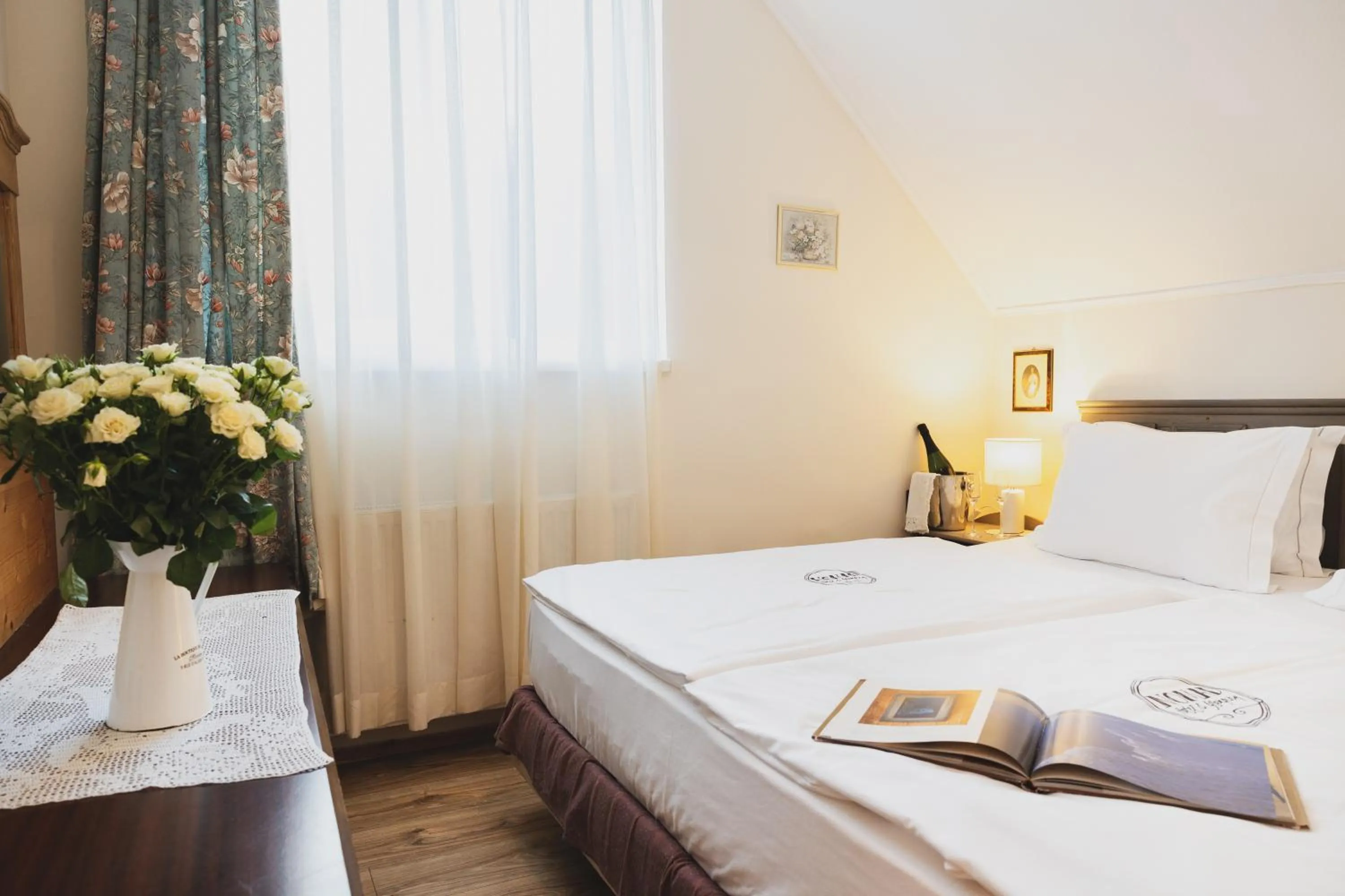 Bed in Nomad Hotel & Glamping