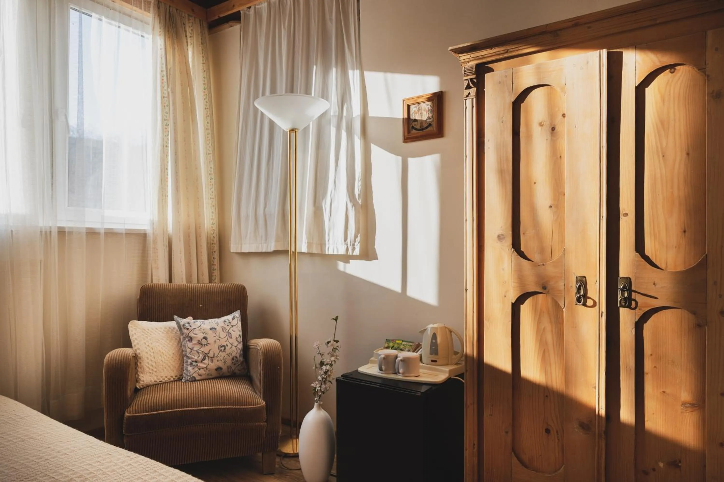 wardrobe, Bed in Nomad Hotel & Glamping