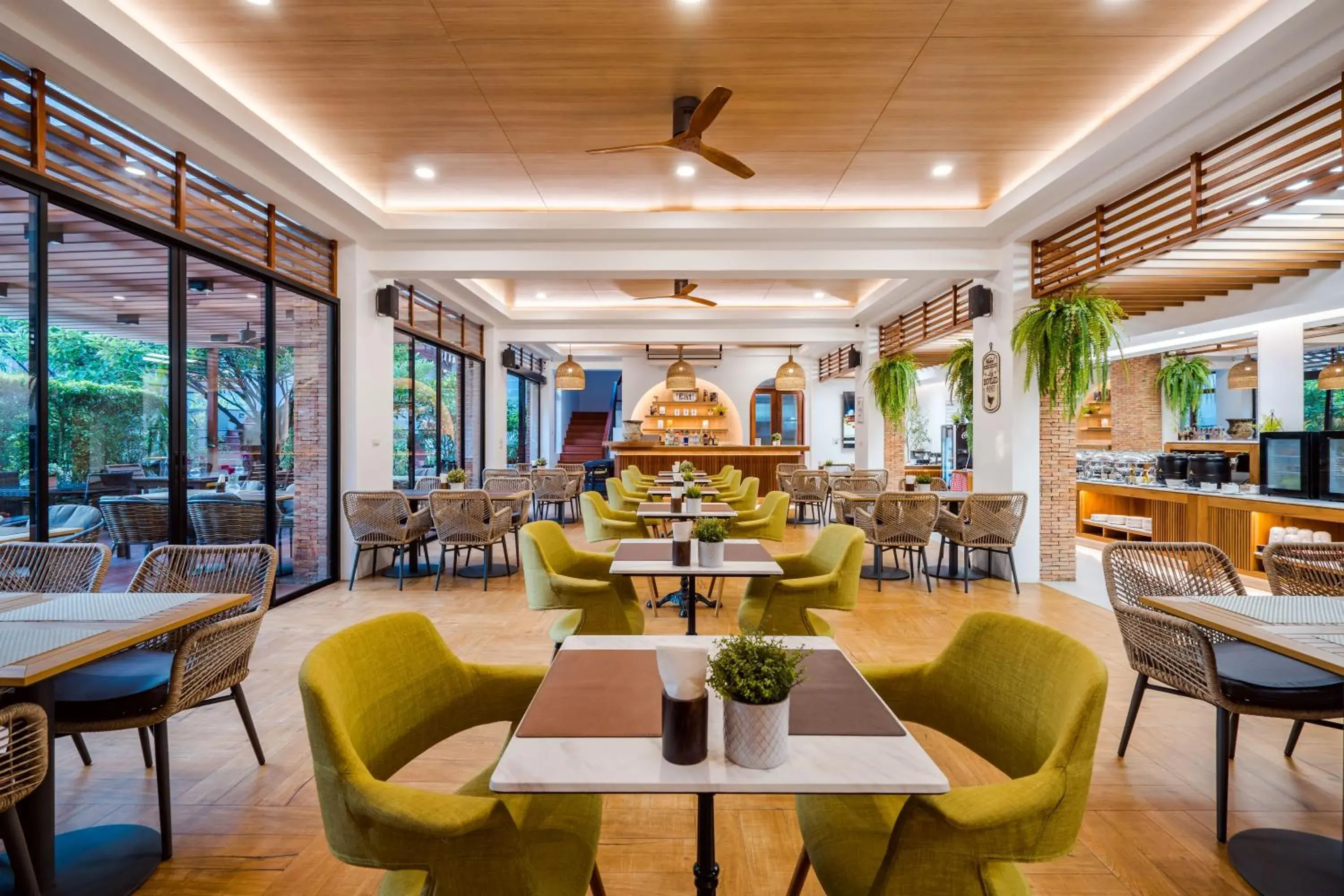 Restaurant/places to eat in Ayrest Hua Hin Hotel Restaurant/places to eat in Ayrest Hua Hin Hotel