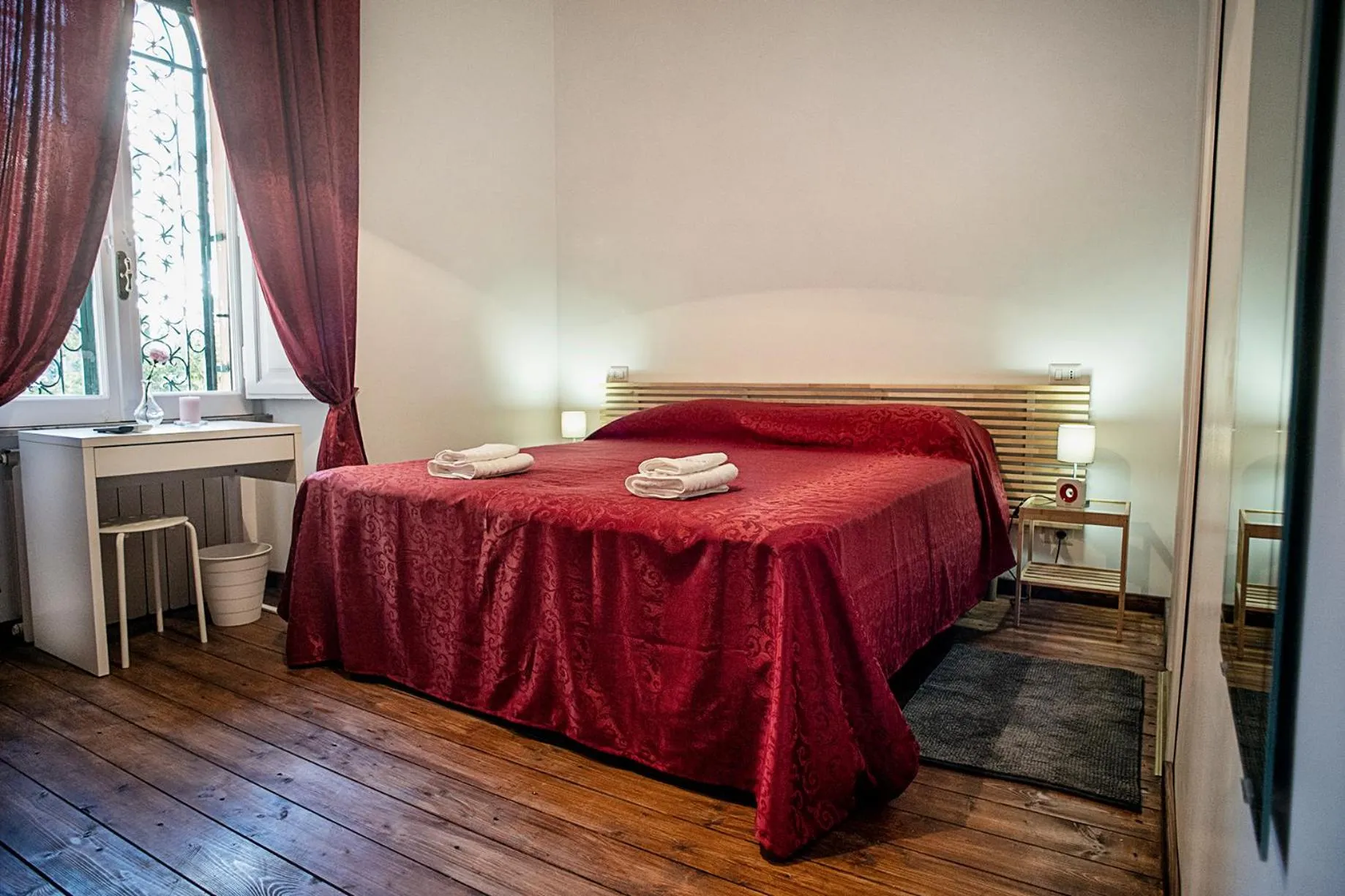 Photo of the whole room, Bed in Il Bonsai B&B