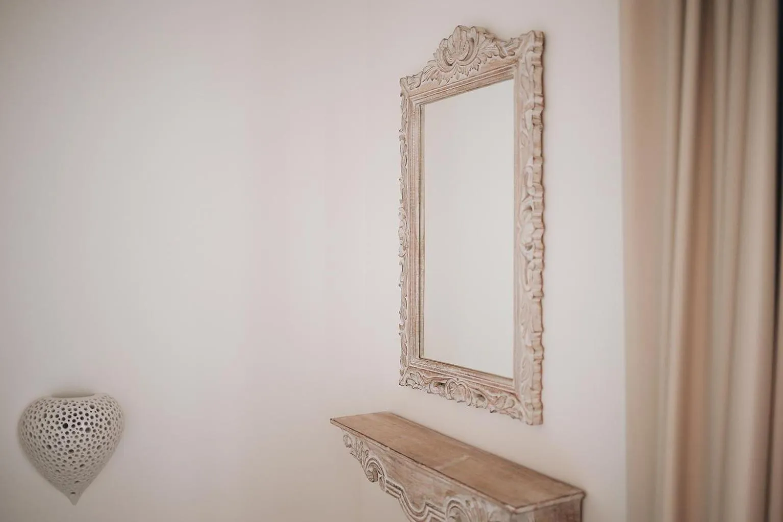 Decorative detail in Le Home Rooms