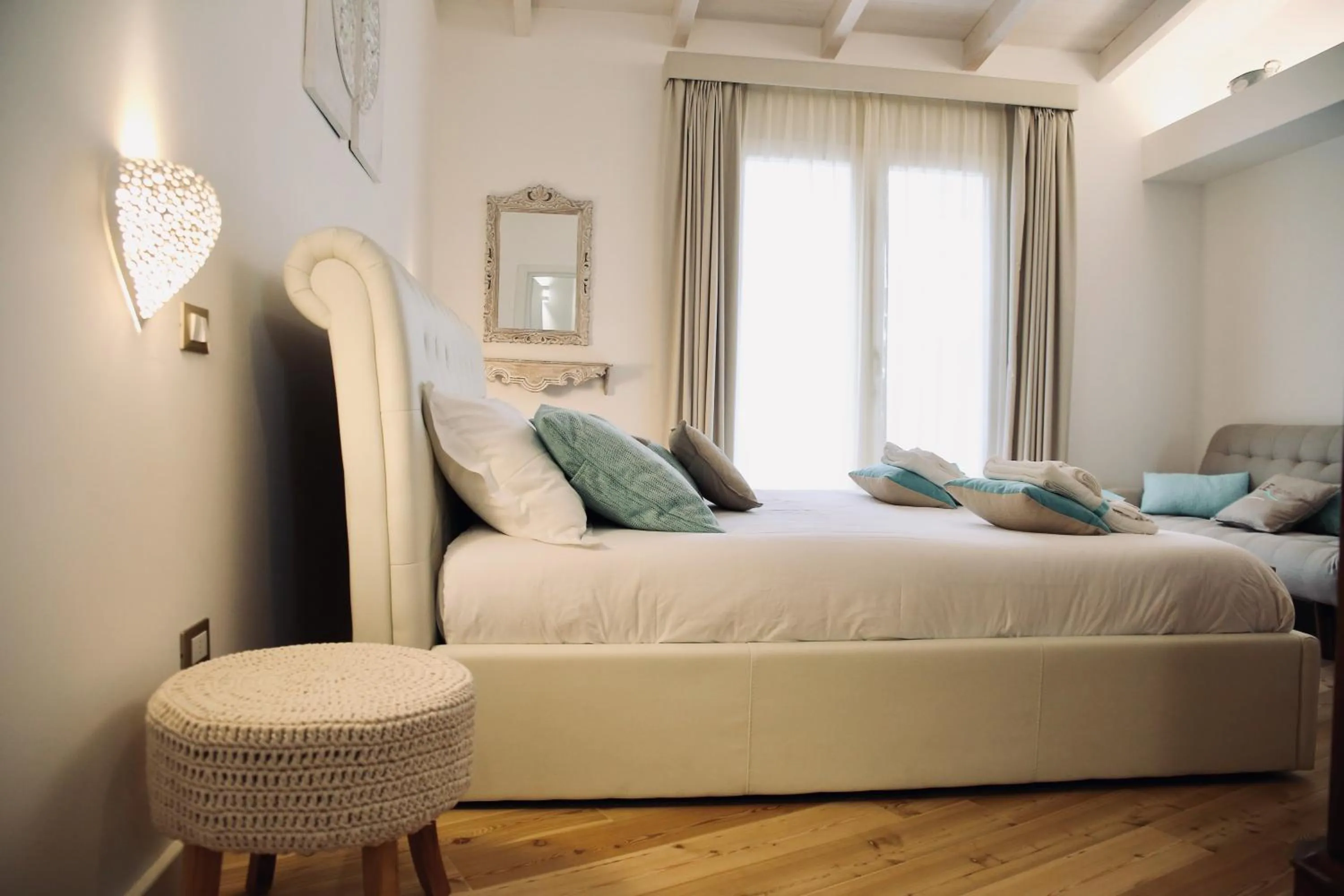 Bed in Le Home Rooms