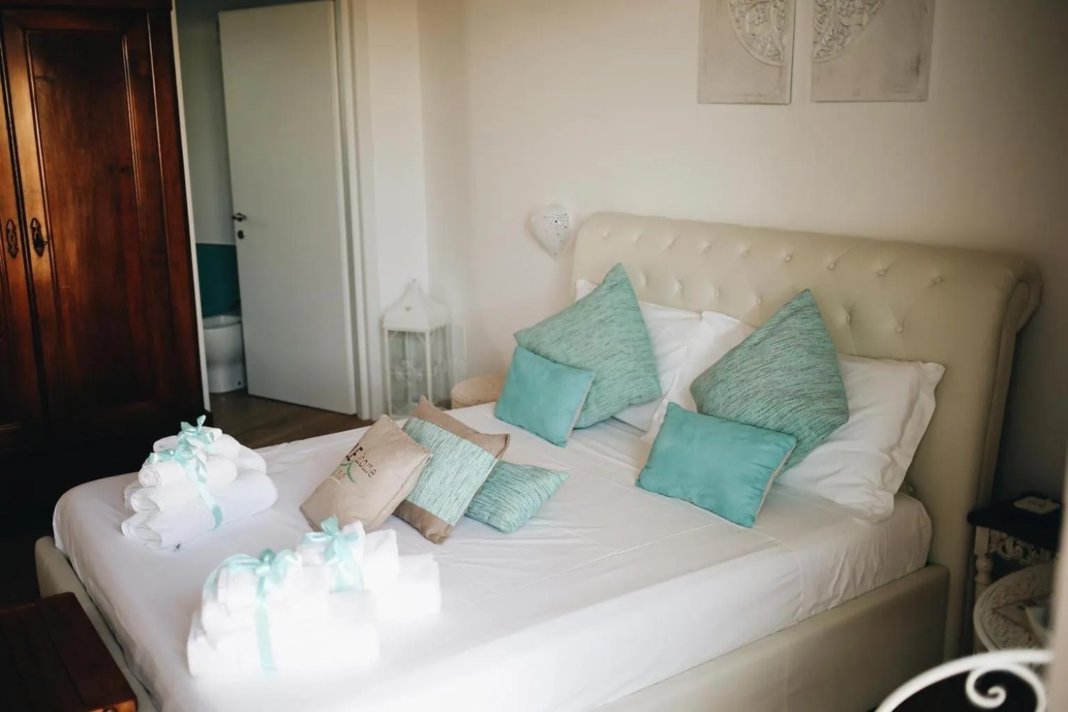 Bed in Le Home Rooms