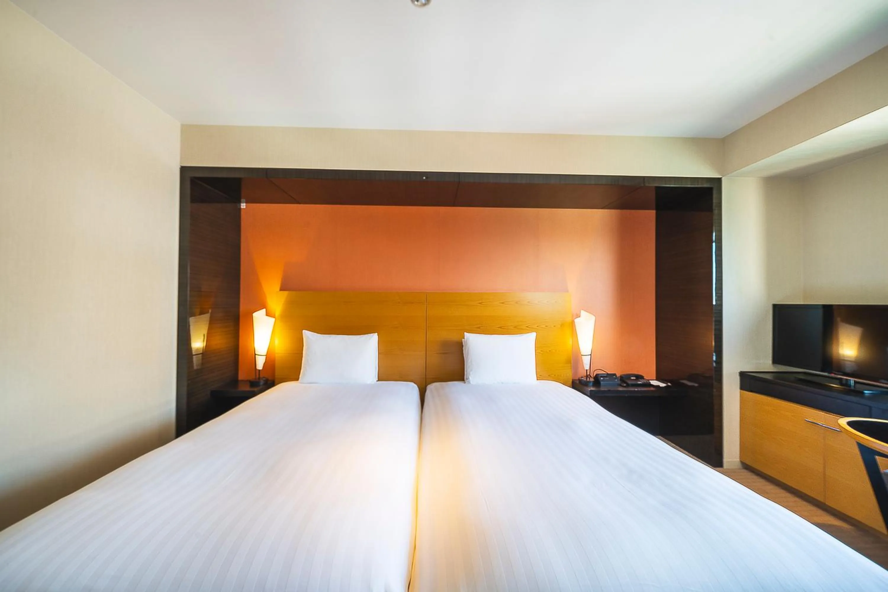 Photo of the whole room, Bed in KOKO HOTEL Premier Kanazawa Korinbo