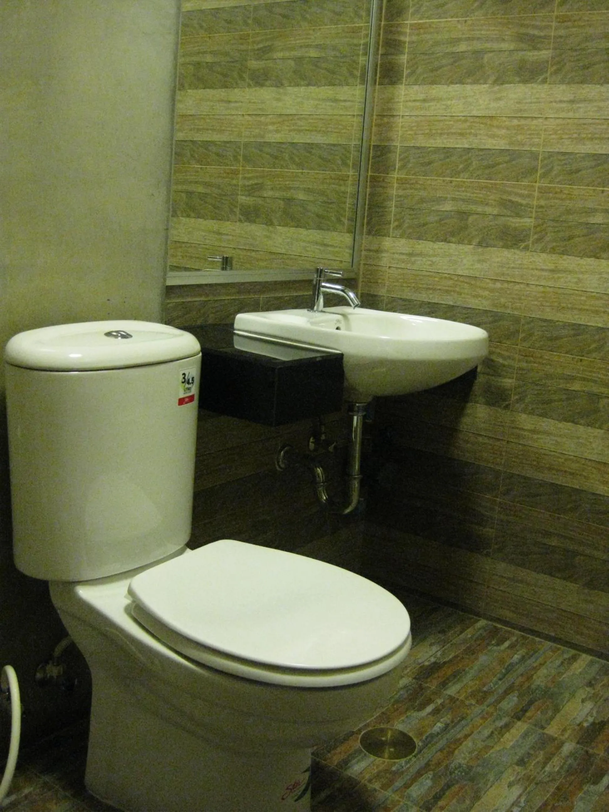 Komol Residence Bangkok