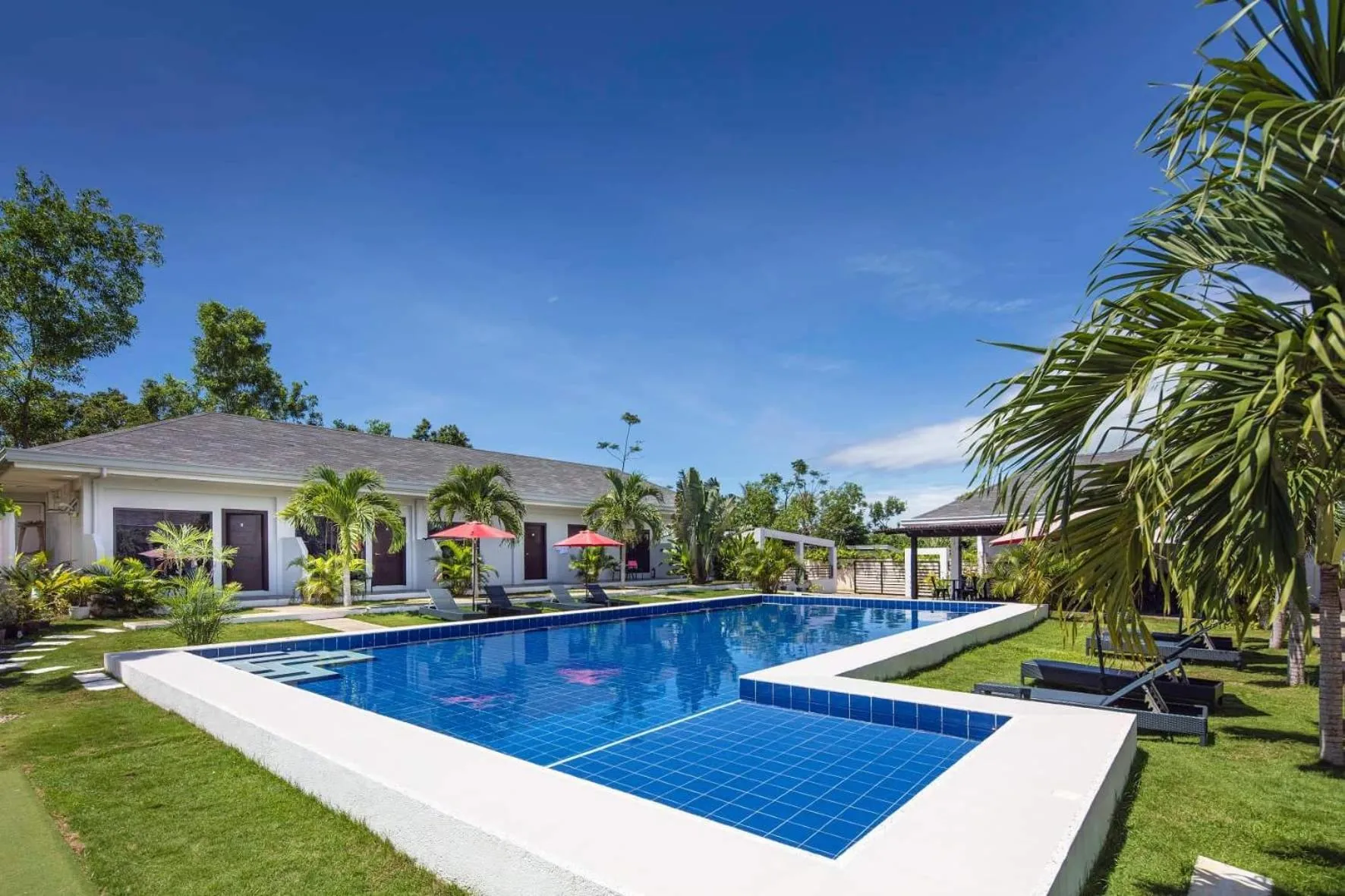 OHANA, Panglao Resort.