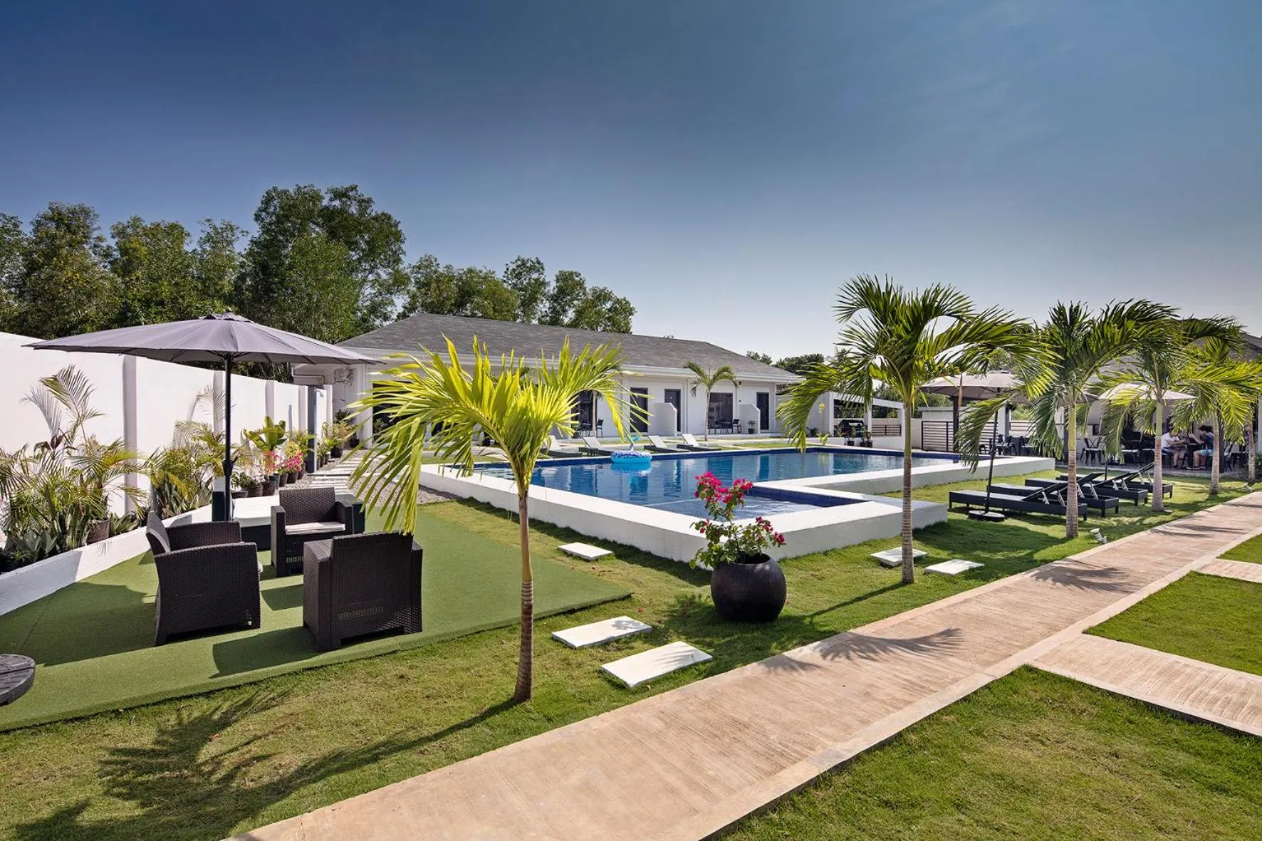 OHANA, Panglao Resort.