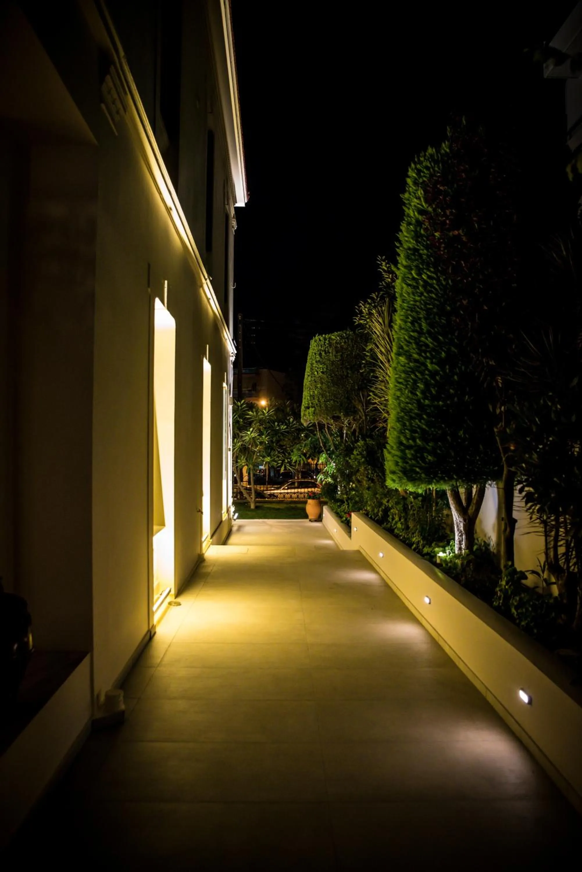 Garden in Creta Elena