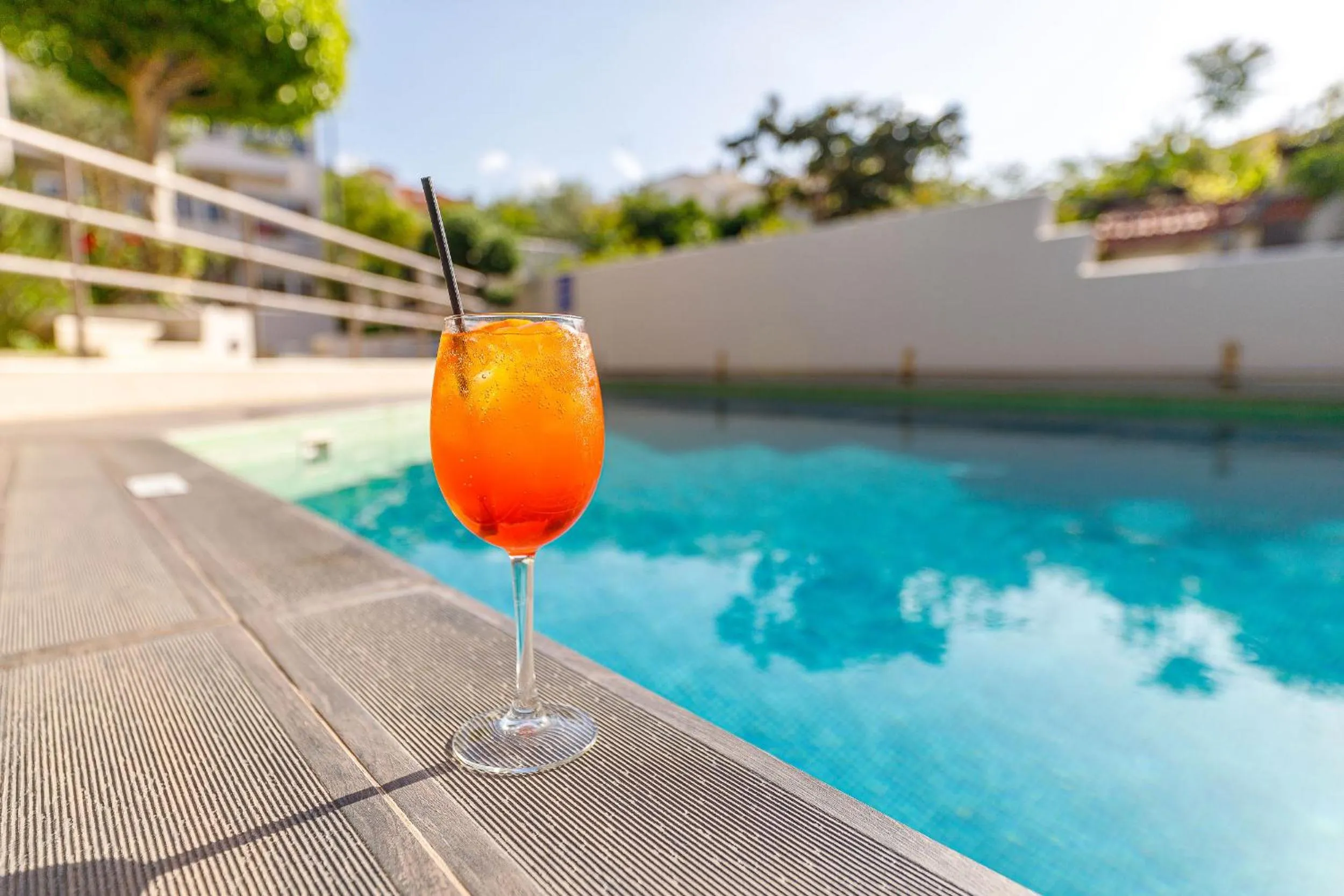 Swimming pool in Creta Elena