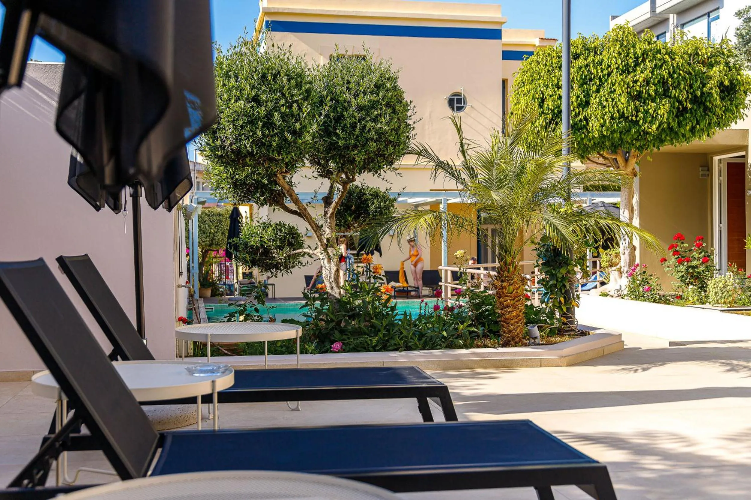 Swimming pool in Creta Elena