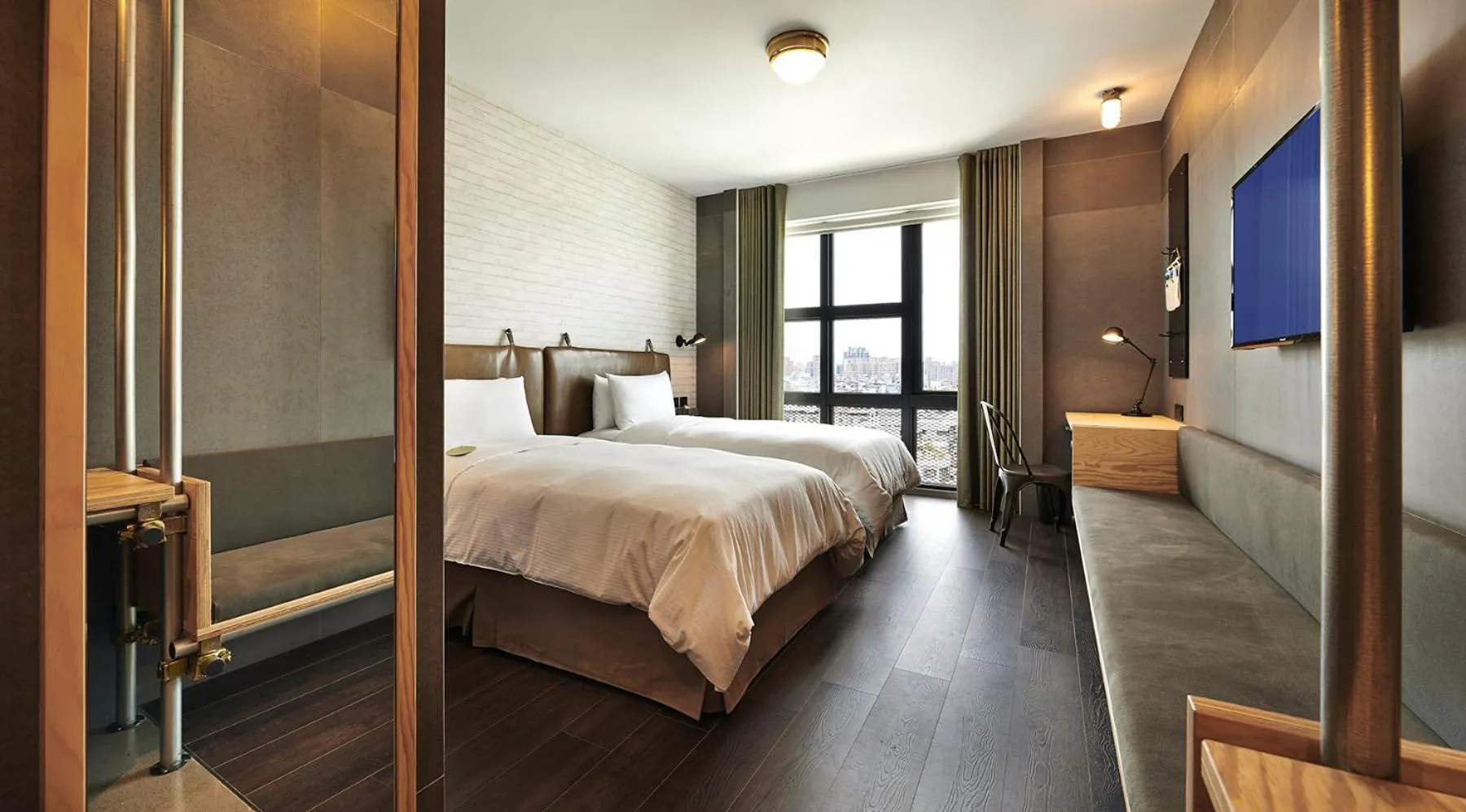 Bed in Just Sleep - Sanchong