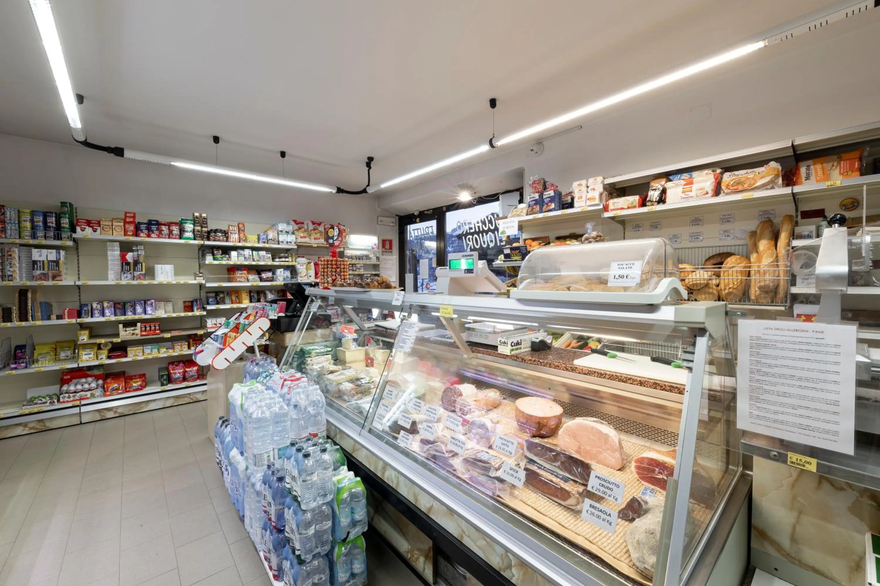 On-site shops in Hotel San Rocco