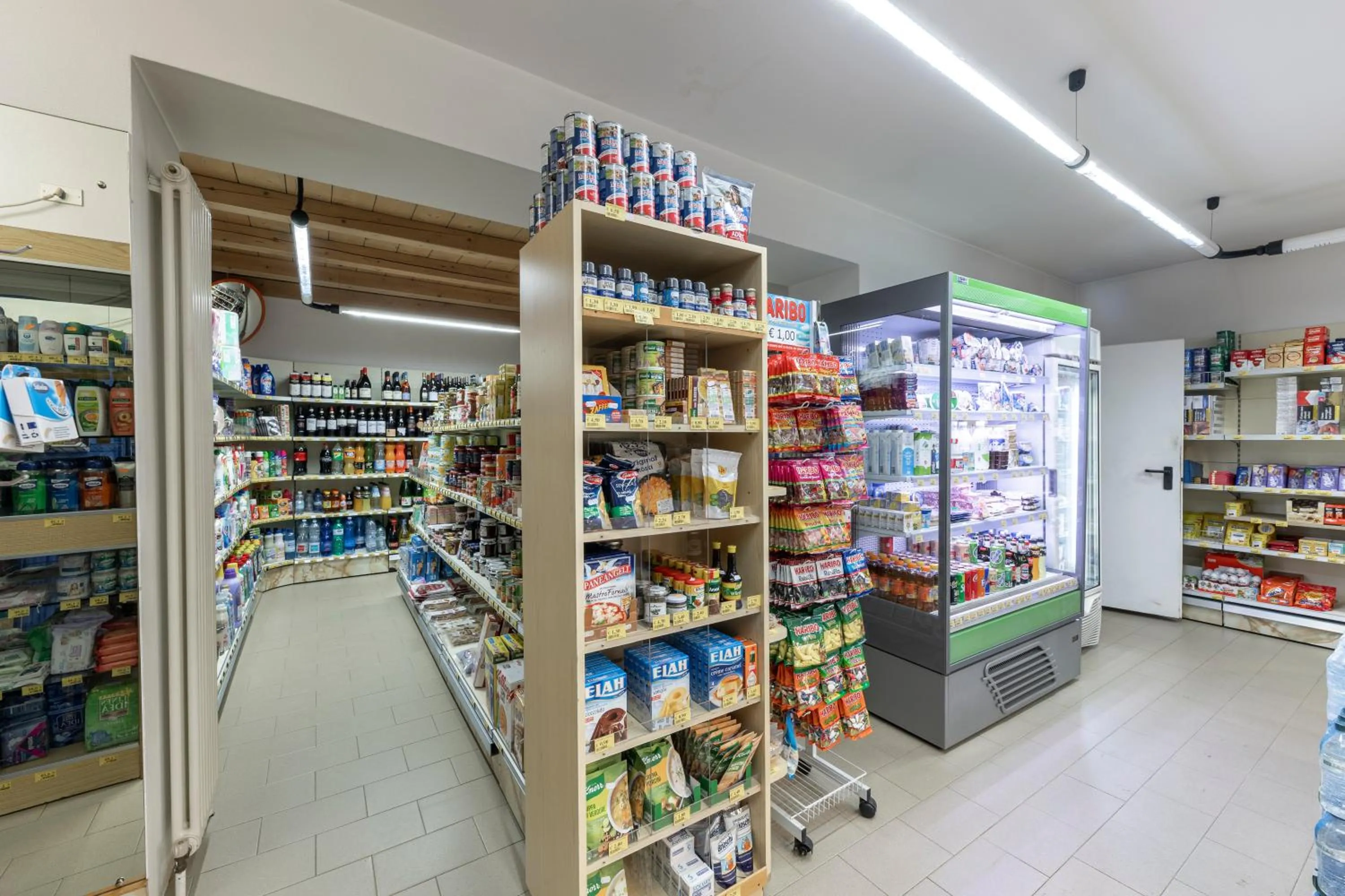 On-site shops in Hotel San Rocco