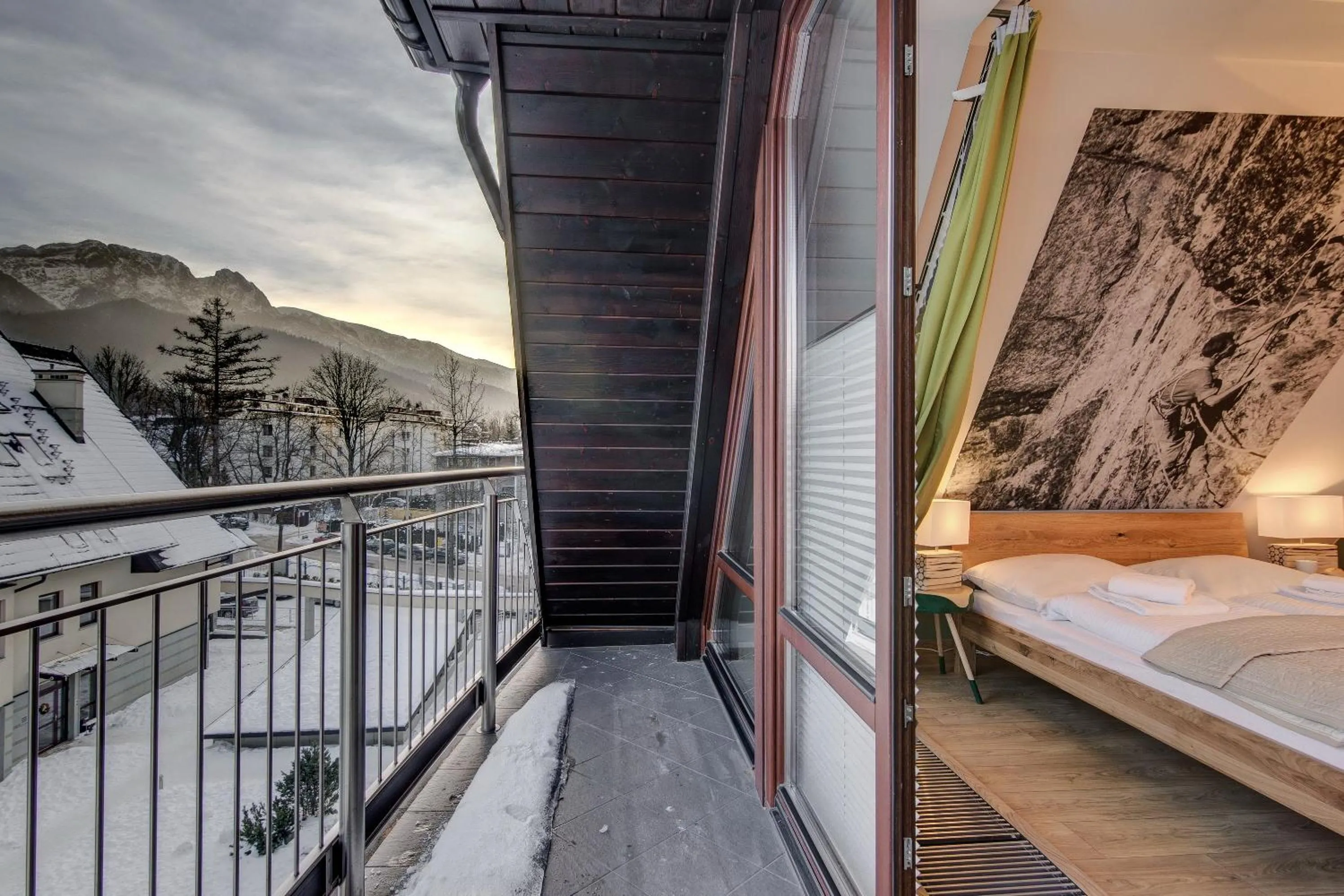 Balcony/Terrace, Bed in Apartamenty Oaza Superior Zakopane