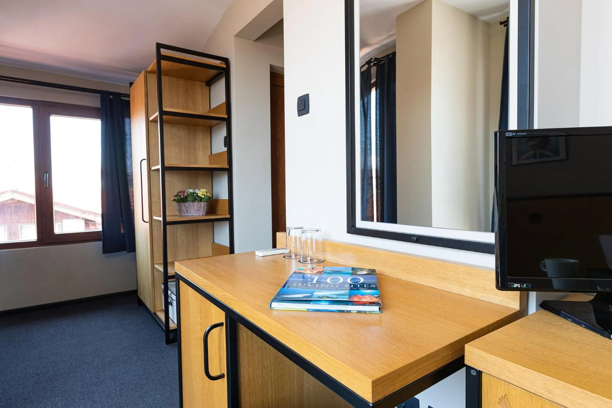 TV and multimedia in Hotel Albatros New Town