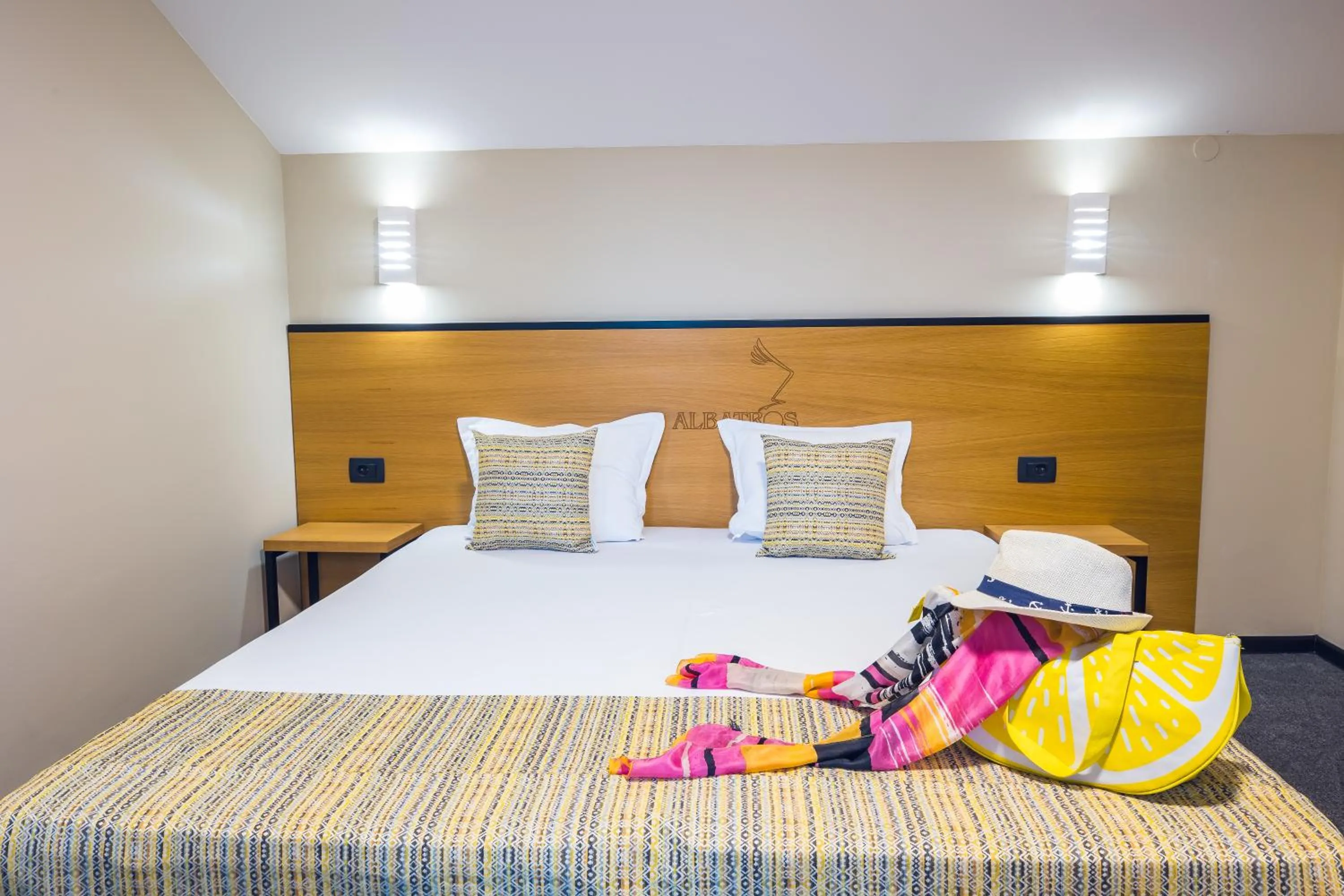 Bed in Hotel Albatros New Town