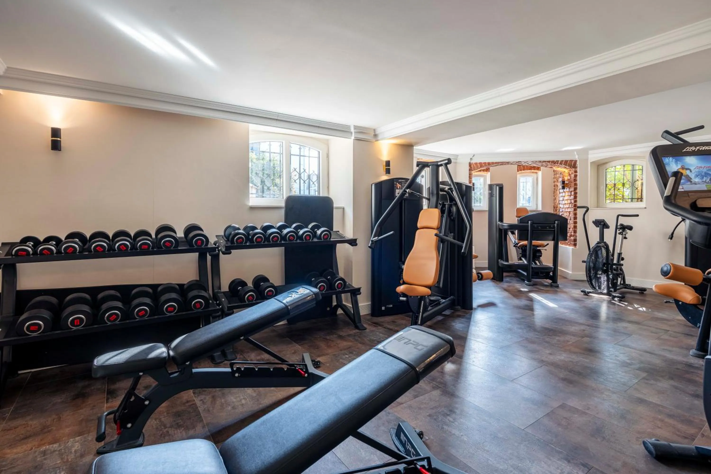 Fitness centre/facilities in meergut HOTELS