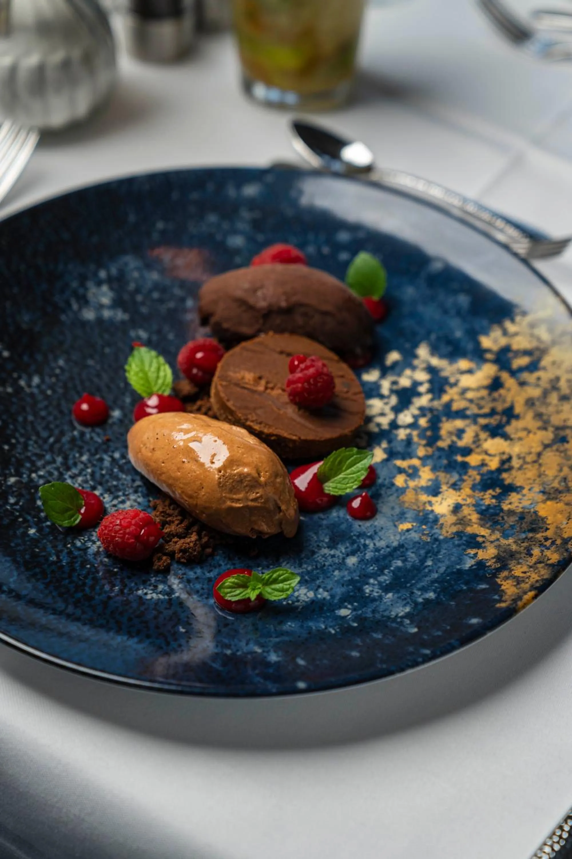 Restaurant/places to eat in meergut HOTELS