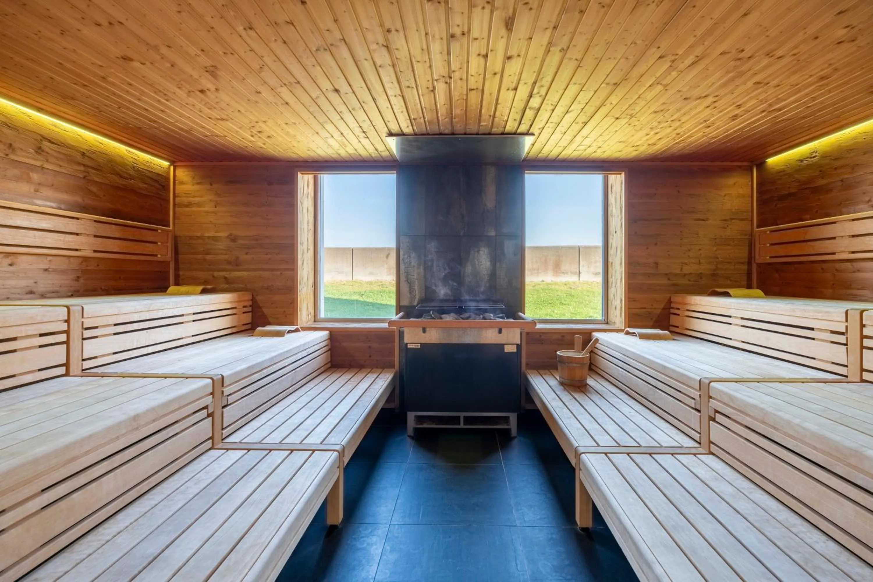 Bed in meergut HOTELS