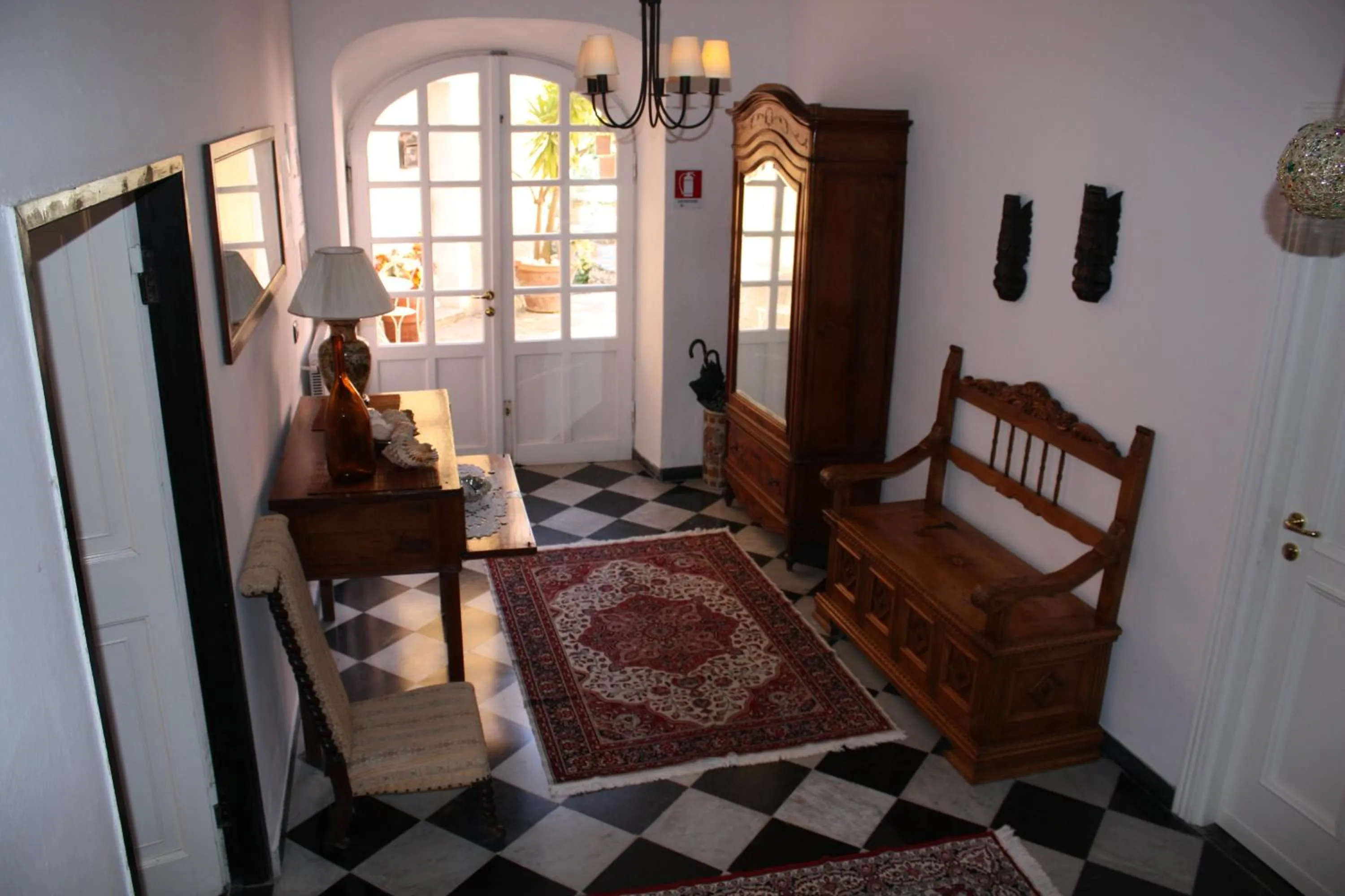 Decorative detail in L'Antico Borgo B&B