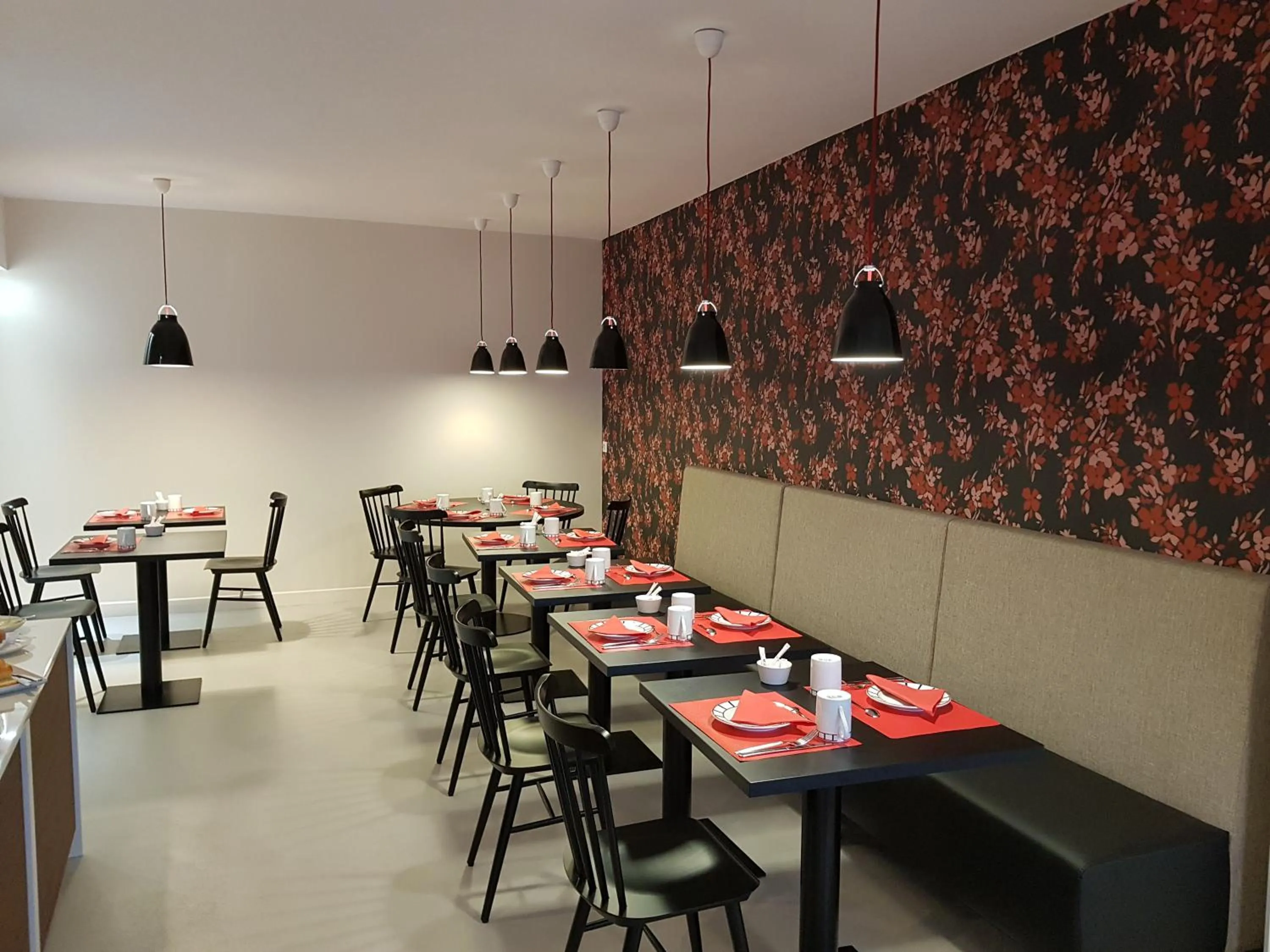 Restaurant/places to eat in Hôtel Au Bon Coin