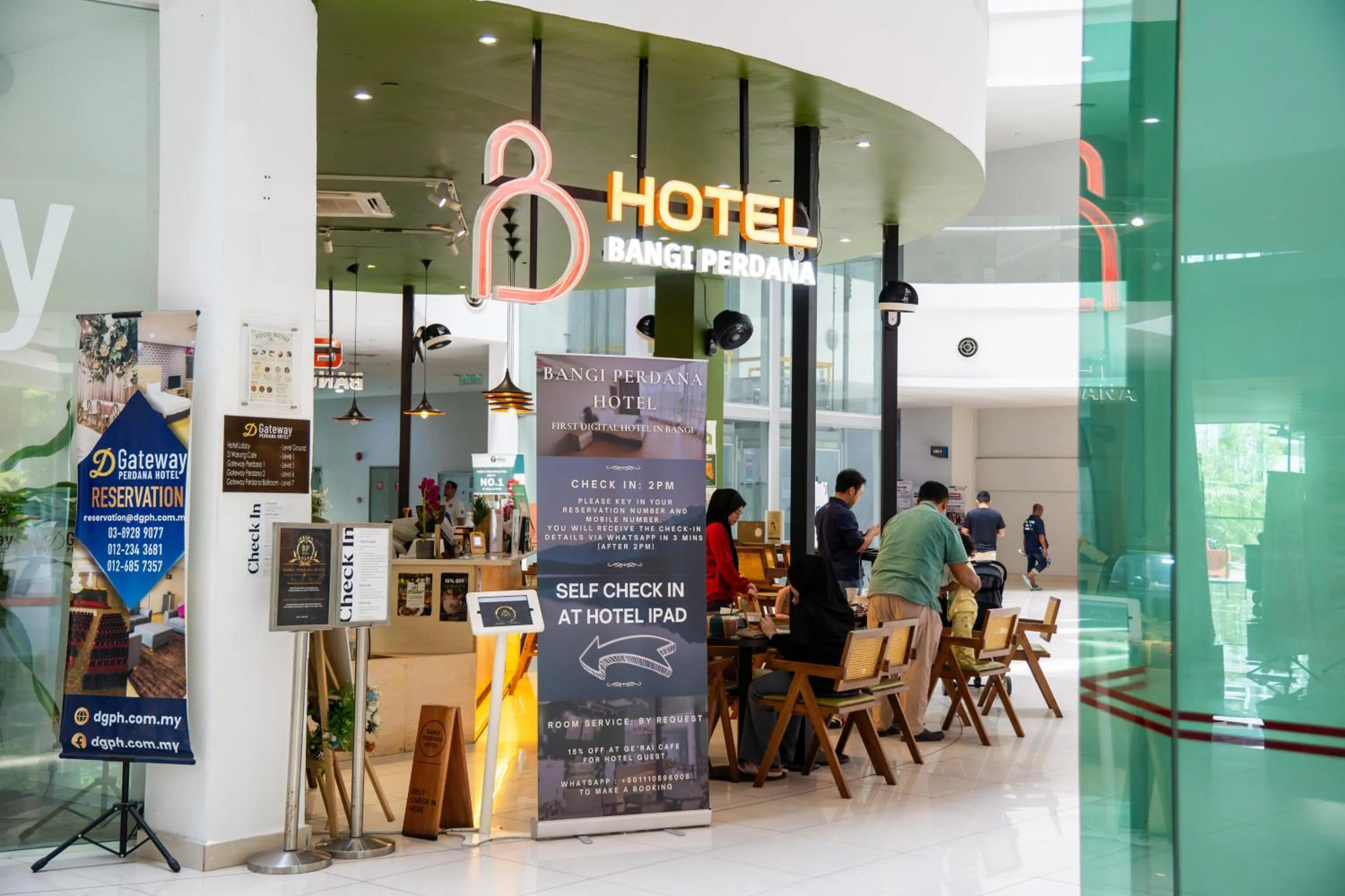 Restaurant/places to eat in Bangi Perdana Hotel